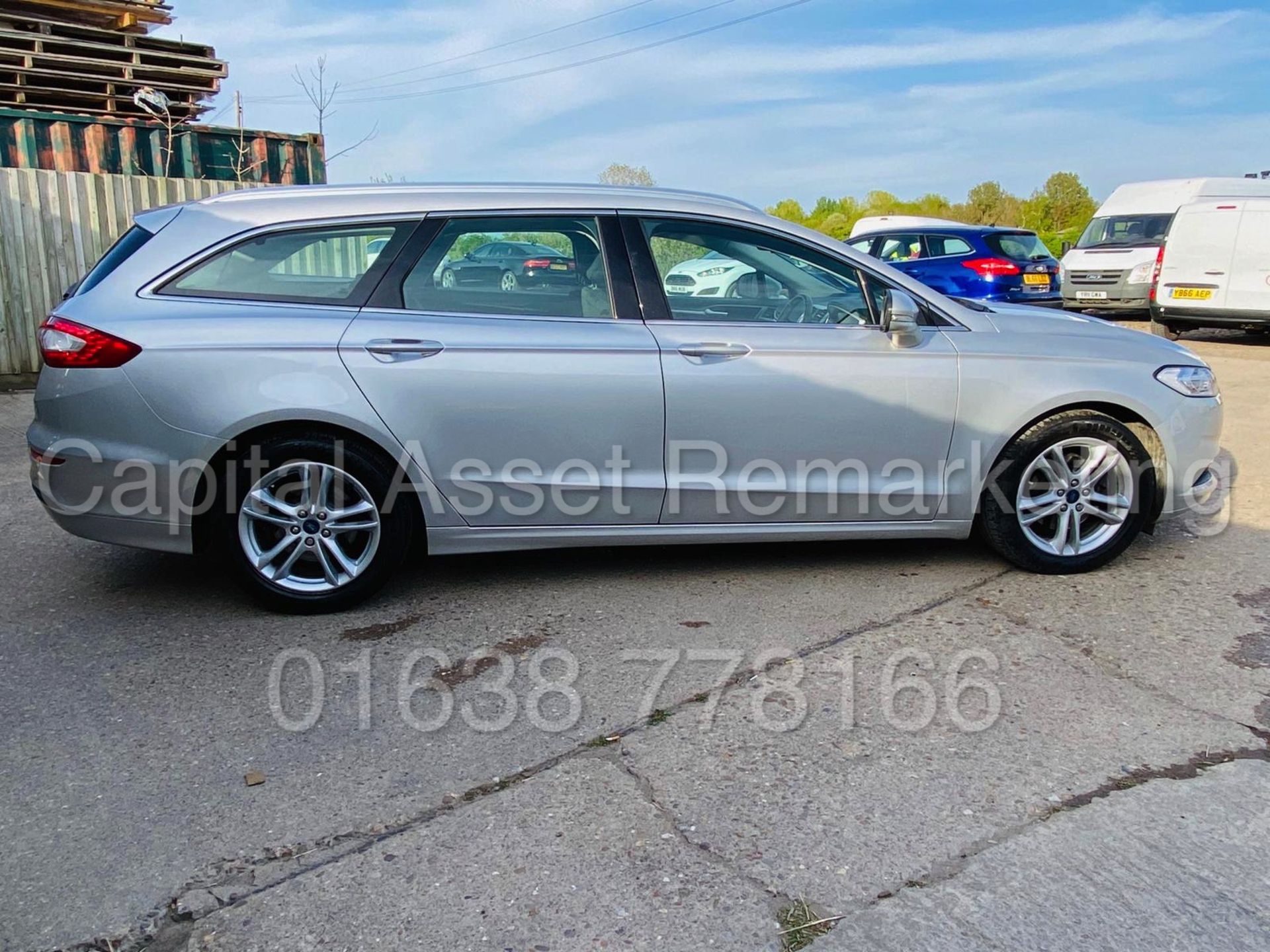 FORD MONDEO *ZETEC EDITION* 5 DOOR ESTATE (2017 - EURO 6 MODEL) '2.0 TDCI - 150 BHP- AUTO' (1 OWNER) - Image 7 of 41