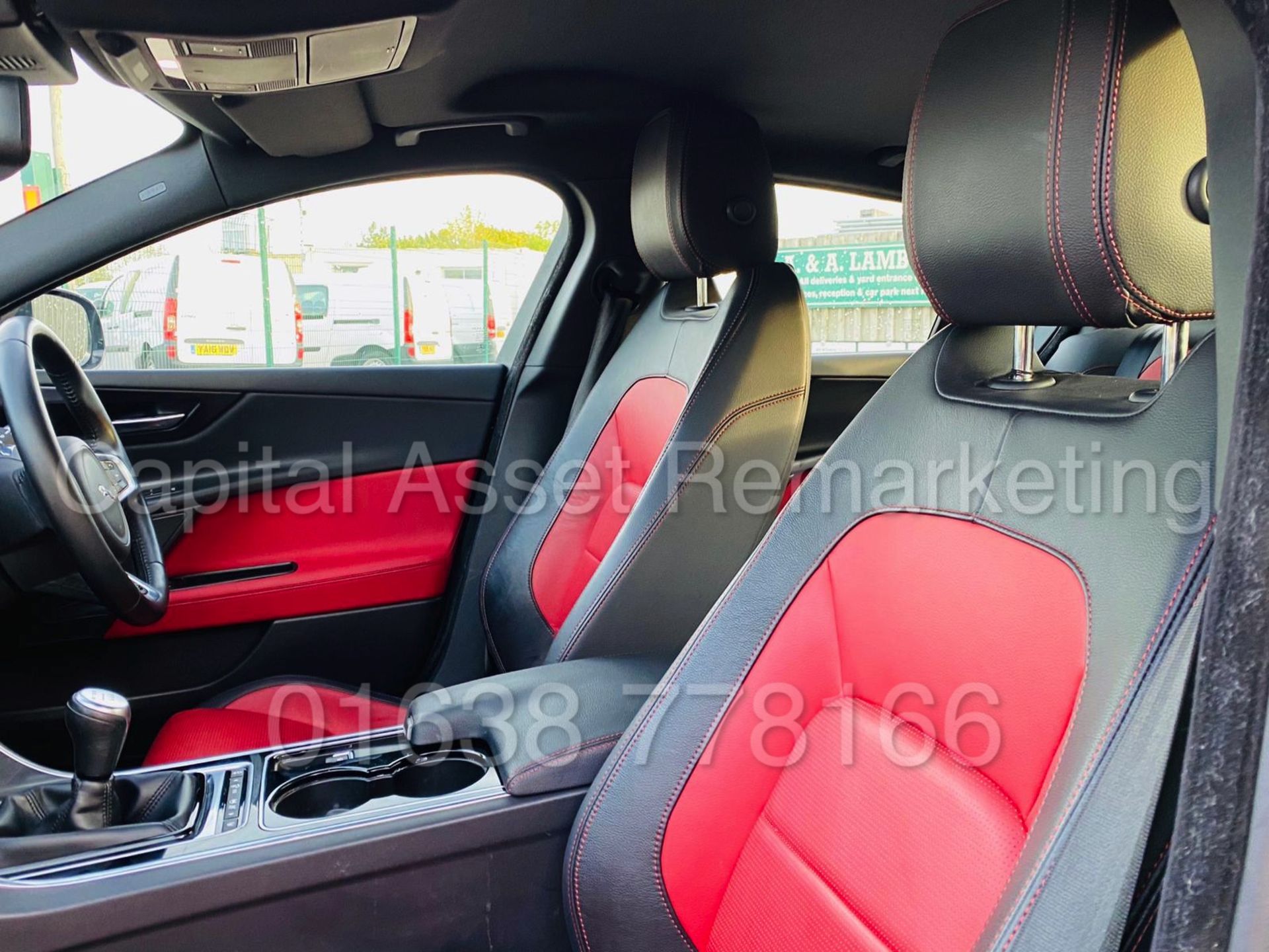 (On Sale) JAGUAR XE *R-SPORT* SALOON 2.0D 180 BHP (2017- EURO 6) 1 OWNER - FULL SERVICE HISTORY - Image 22 of 46