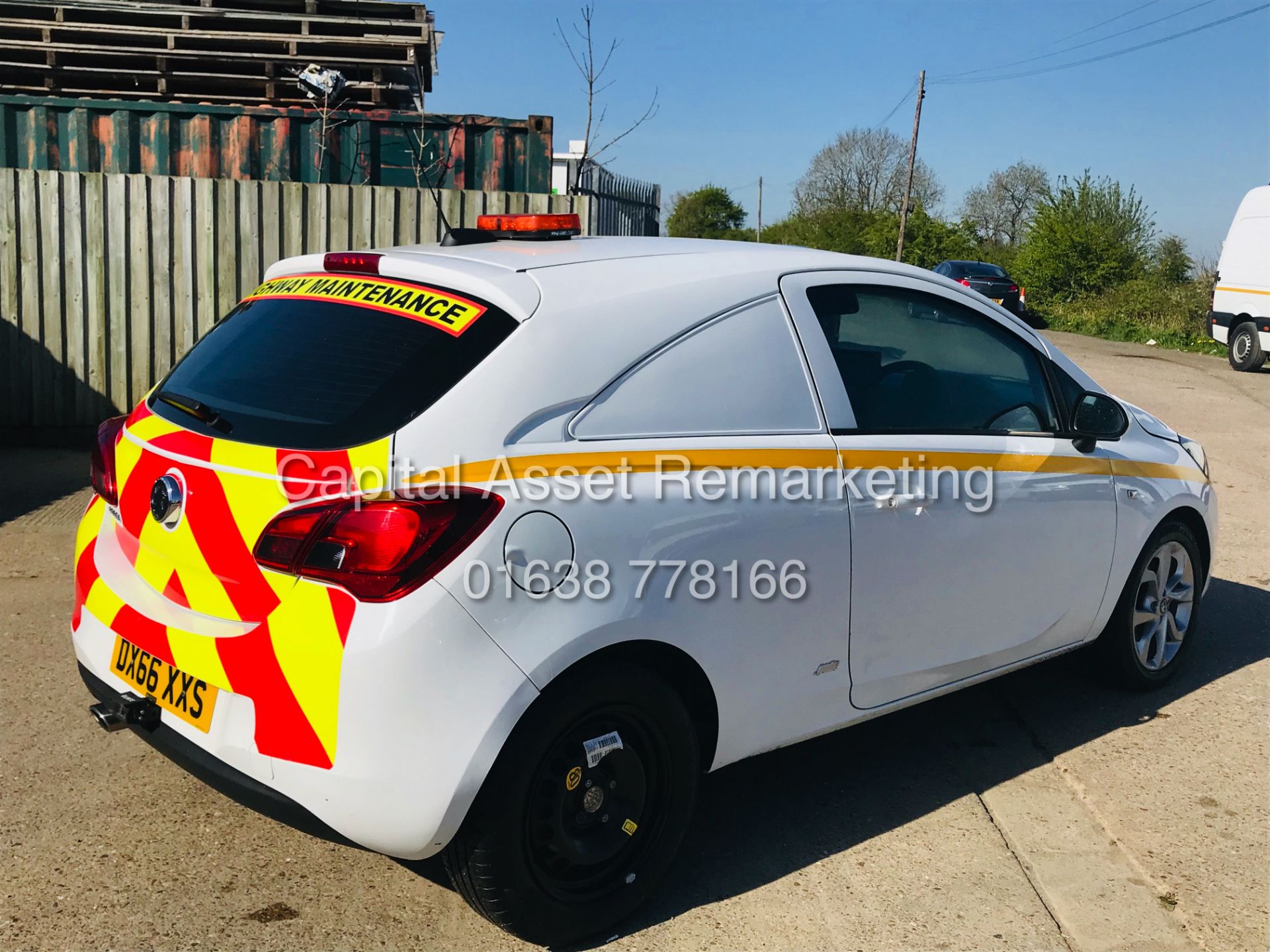 VAUXHALL CORSA 1.3CDTI "SPORTIVE" VAN (2017 MODEL) 1 OWNER FSH - LOW MILES - AIR CON -ALLOYS -EURO 6 - Image 11 of 33