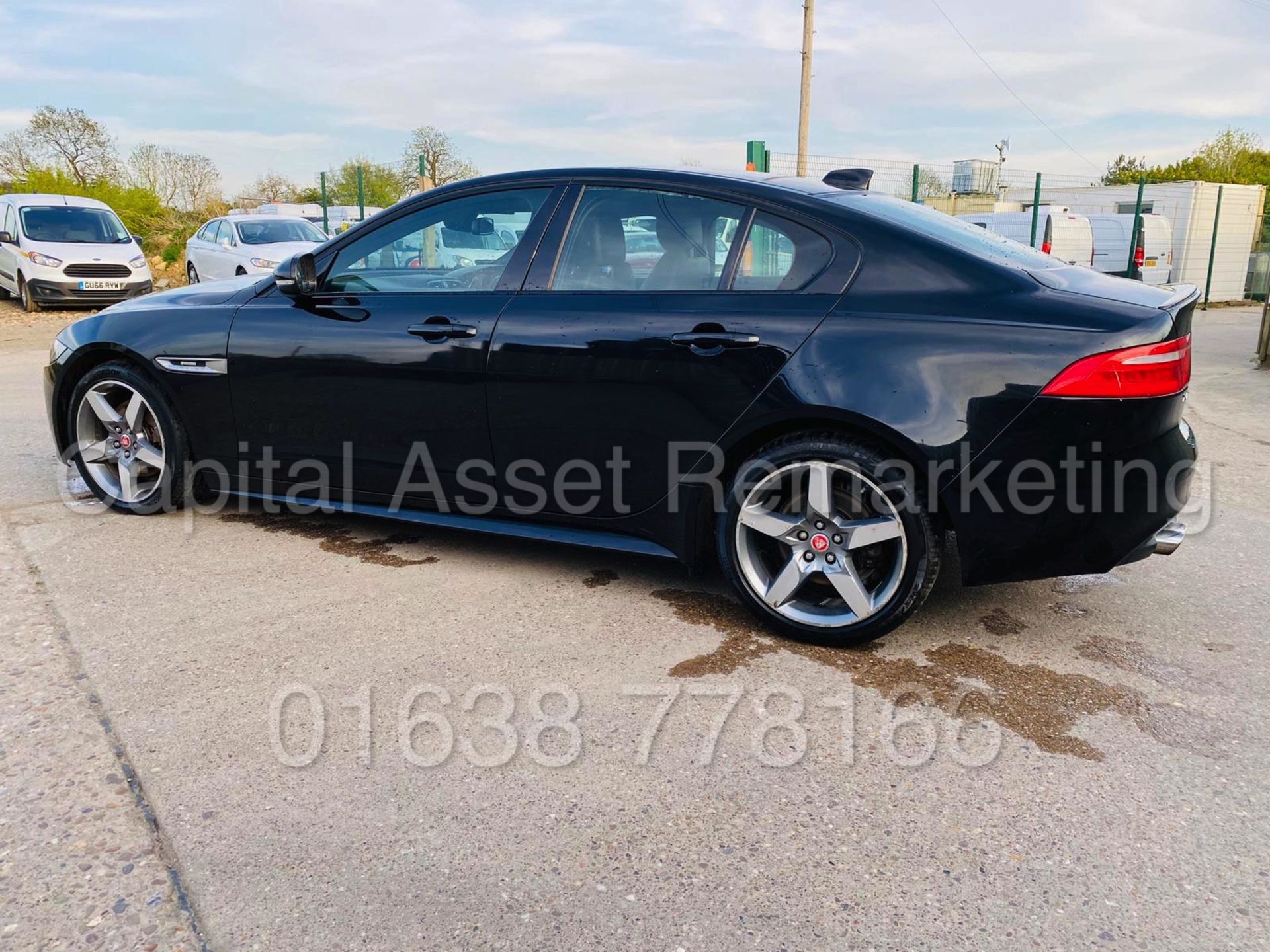 (On Sale) JAGUAR XE *R-SPORT* SALOON 2.0D 180 BHP (2017- EURO 6) 1 OWNER - FULL SERVICE HISTORY - Image 9 of 46