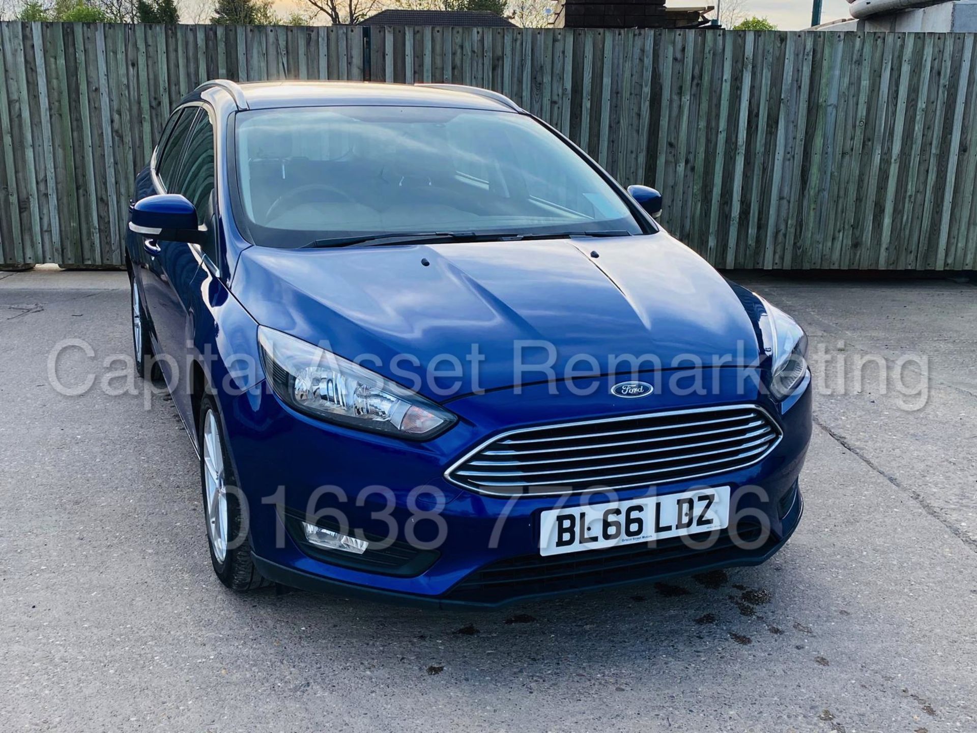 (On Sale) FORD FOCUS *ZETEC NAV* 5 DOOR ESTATE (2017) '1.5 TDCI - 6 SPEED' (1 OWNER - FULL HISTORY) - Image 3 of 38