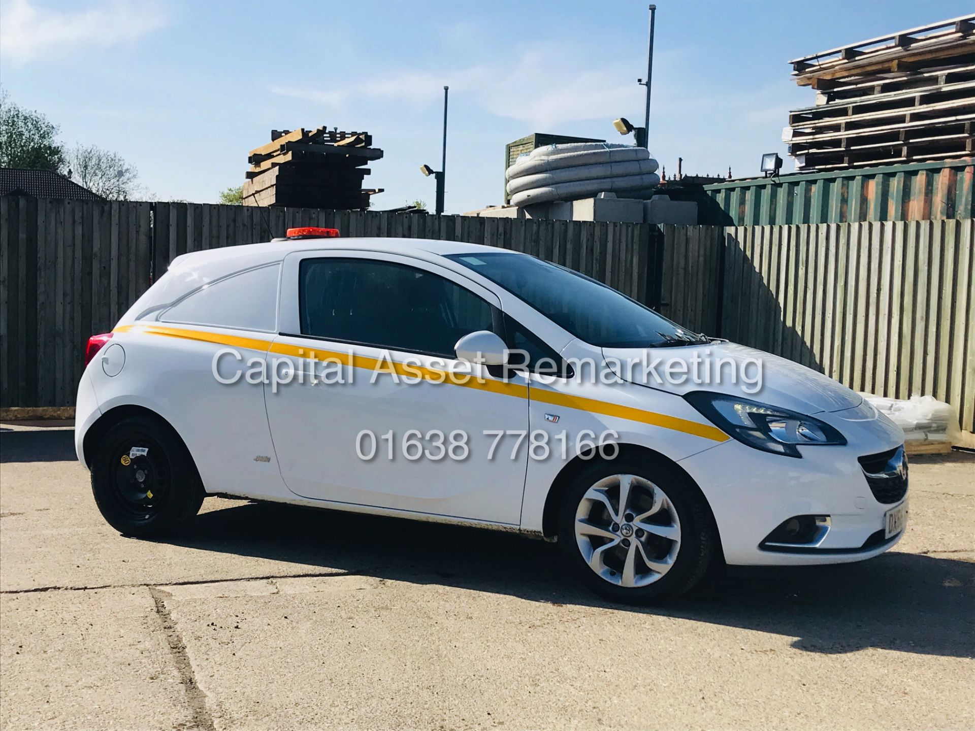 VAUXHALL CORSA 1.3CDTI "SPORTIVE" VAN (2017 MODEL) 1 OWNER FSH - LOW MILES - AIR CON -ALLOYS -EURO 6 - Image 10 of 33