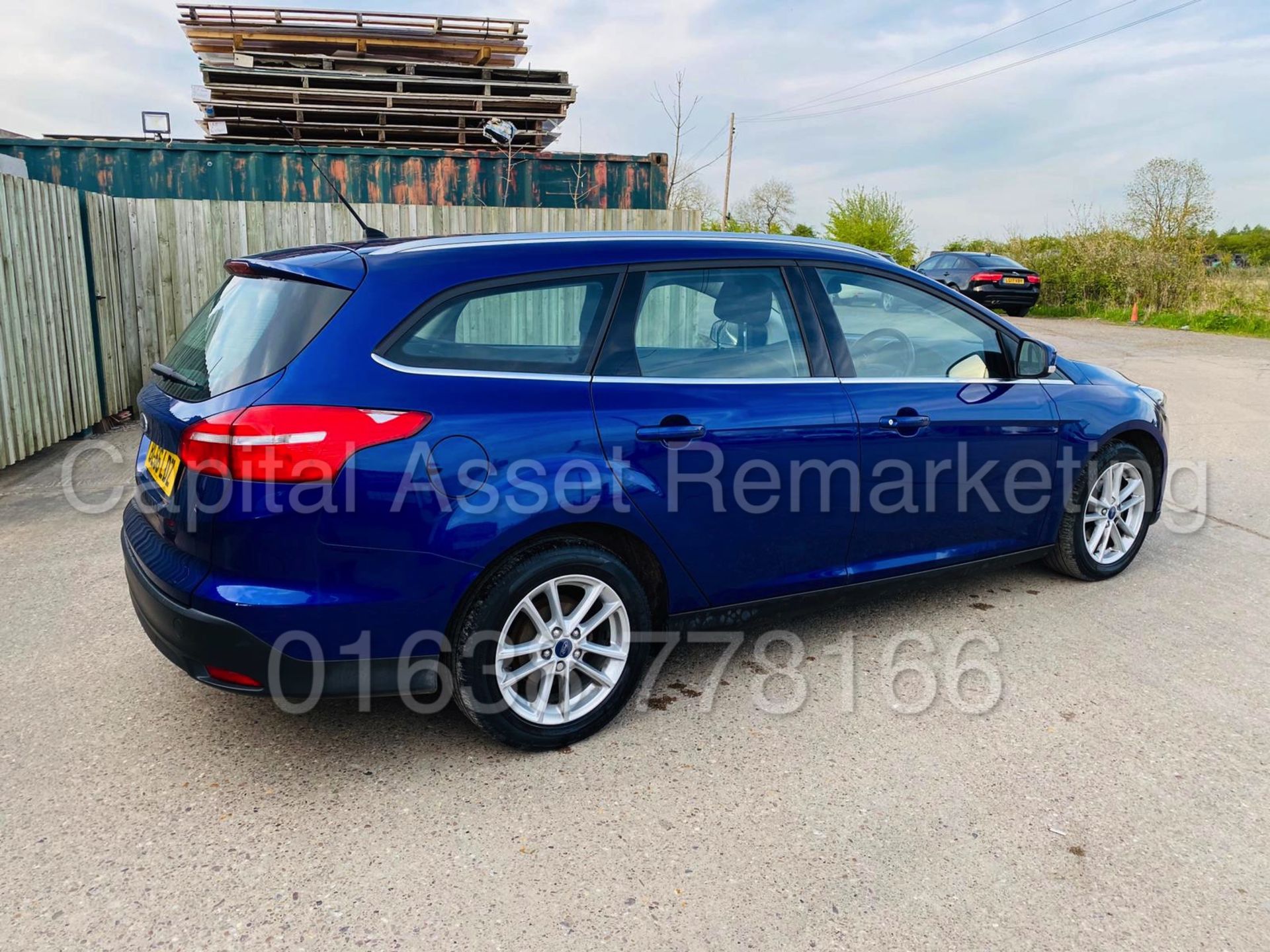 (On Sale) FORD FOCUS *ZETEC NAV* 5 DOOR ESTATE (2017) '1.5 TDCI - 6 SPEED' (1 OWNER - FULL HISTORY) - Image 10 of 38