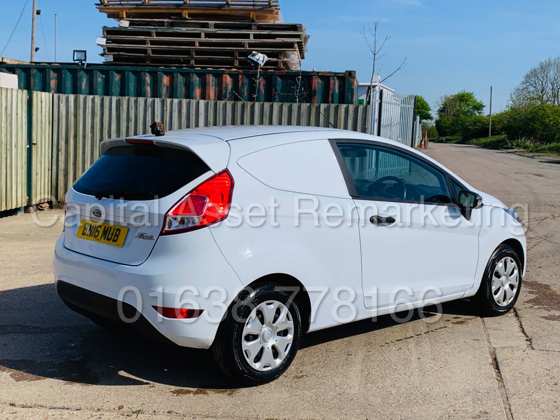 (On Sale) FORD FIESTA *LCV - PANEL VAN* (2016 - NEW MODEL) '1.5 TDCI’ (1 OWNER - FULL HISTORY) - Image 13 of 38