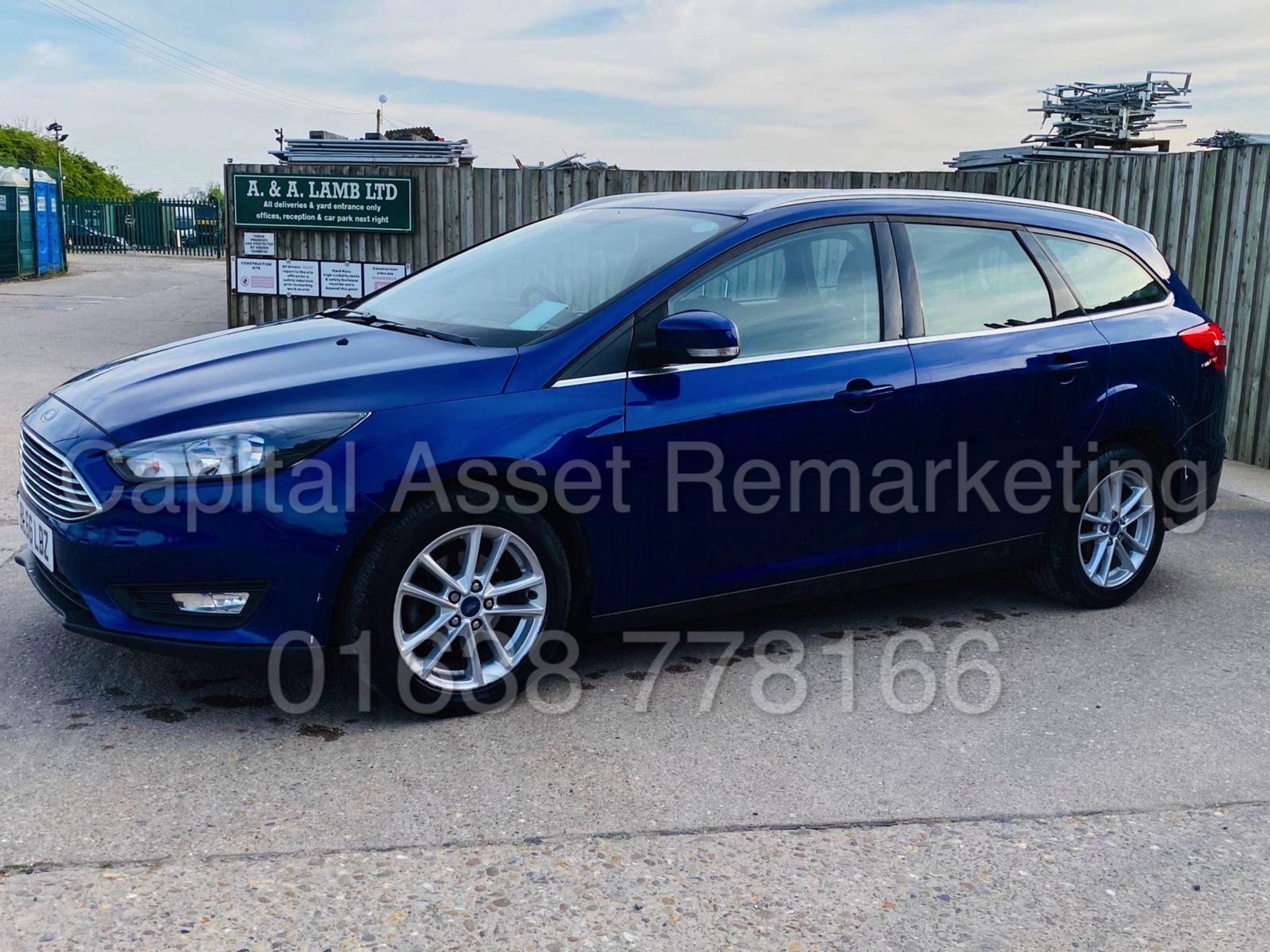 (On Sale) FORD FOCUS *ZETEC NAV* 5 DOOR ESTATE (2017) '1.5 TDCI - 6 SPEED' (1 OWNER - FULL HISTORY) - Image 6 of 38