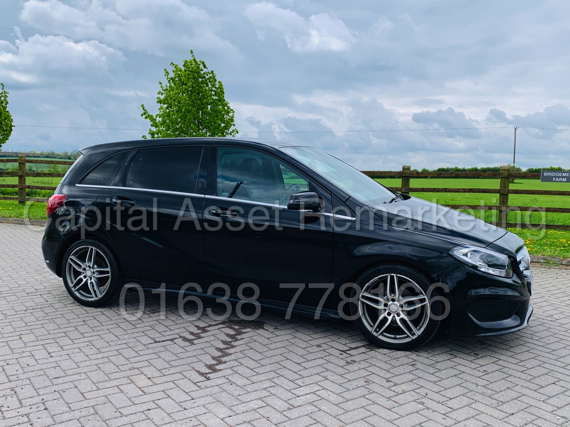 (ON SALE) MERCEDES B180d "AMG-LINE" BLACK EDITION - 2017 MODEL - 1 KEEPER - LEATHER - SAT NAV - Image 14 of 42