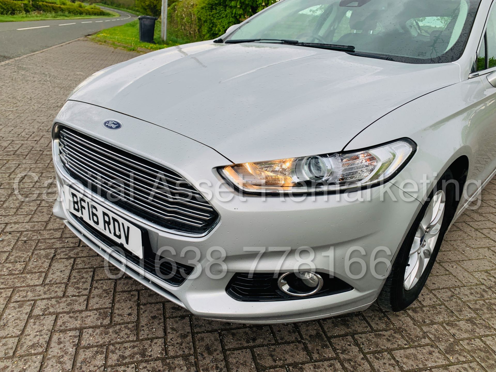 FORD MONDEO *TITANIUM* HATCHBACK (2016) '1.5 TDCI - EURO 6 - 6 SPEED' *1 OWNER - FULL HISTORY* - Image 16 of 46