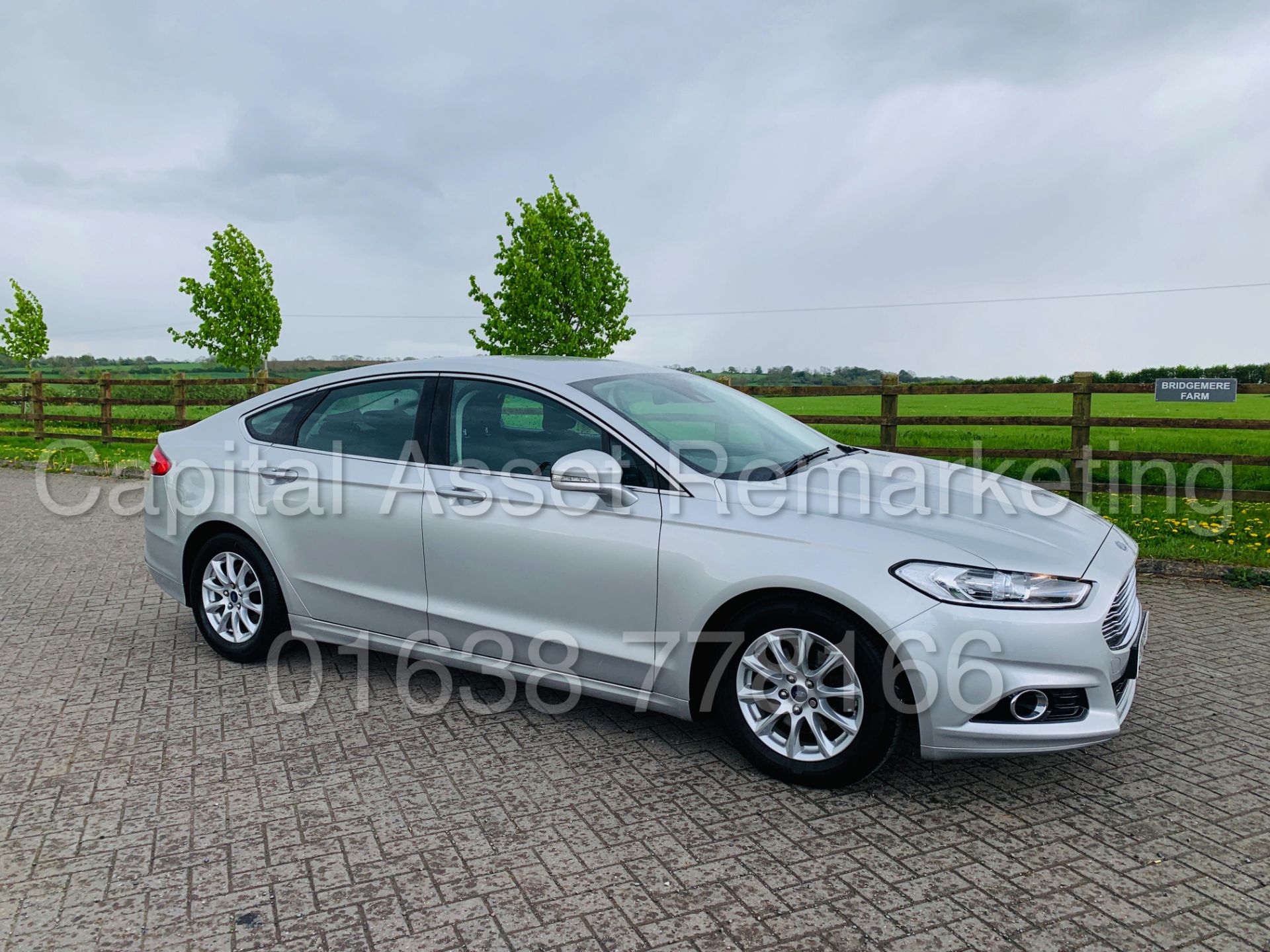 FORD MONDEO *TITANIUM* HATCHBACK (2016) '1.5 TDCI - EURO 6 - 6 SPEED' *1 OWNER - FULL HISTORY* - Image 11 of 46