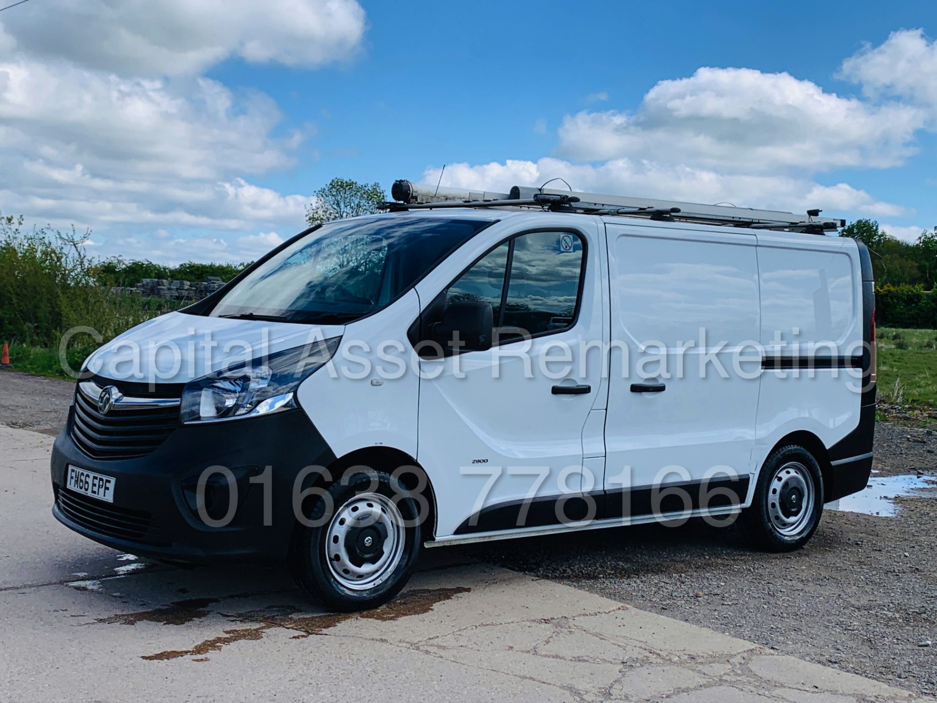 VAUXHALL VIVARO 2900 *SWB - PANEL VAN* (2017 - EURO 6) '1.6 CDTI - 6 SPEED' *24,000 MILES* (1 OWNER) - Image 7 of 39