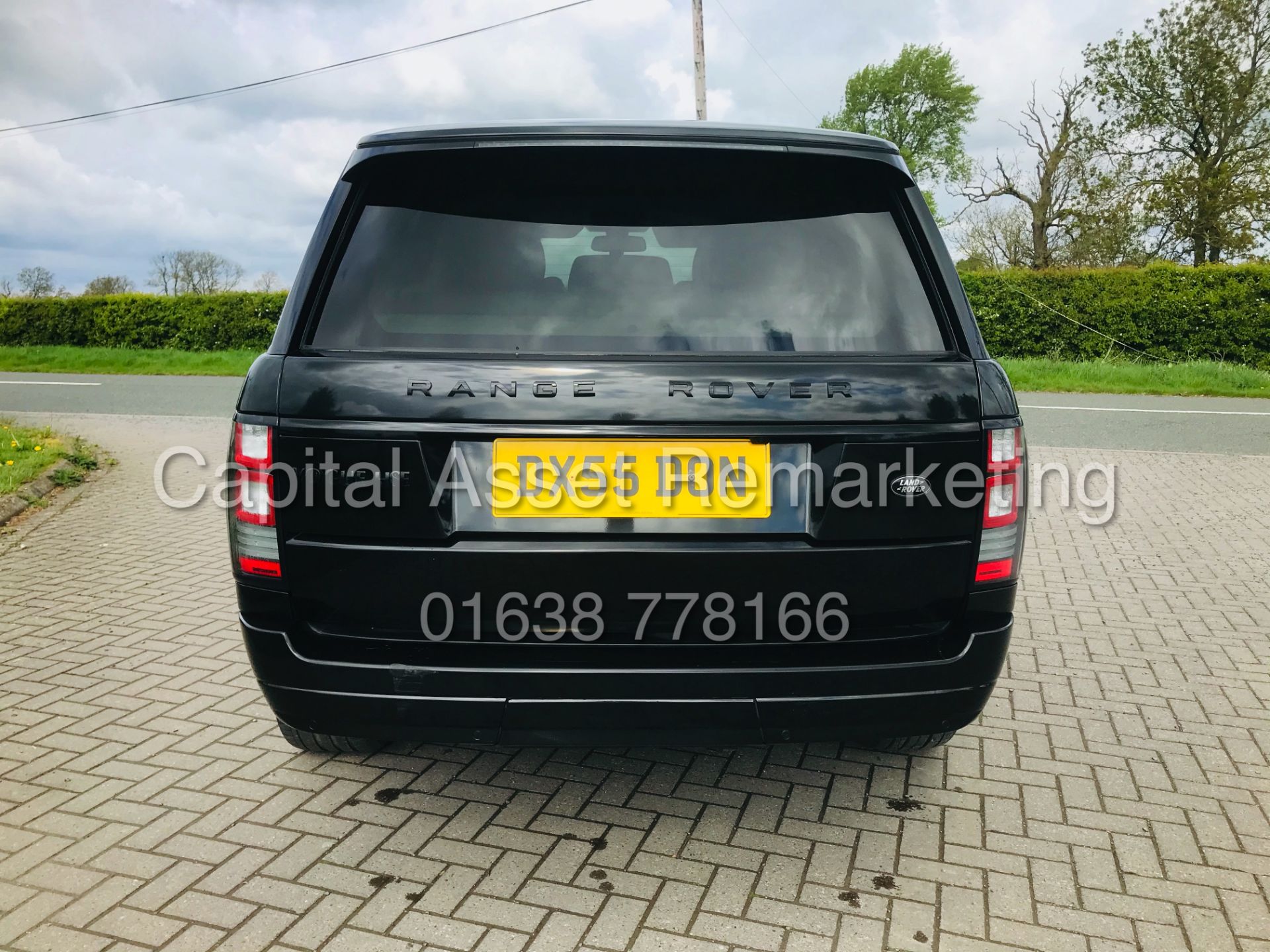 On Sale RANGE ROVER VOGUE-BLACK 3.0SDV6 'AUTO' (2014 MODEL) MASSIVE SPEC *PAN ROOF* BEST COLOUR - Image 12 of 45