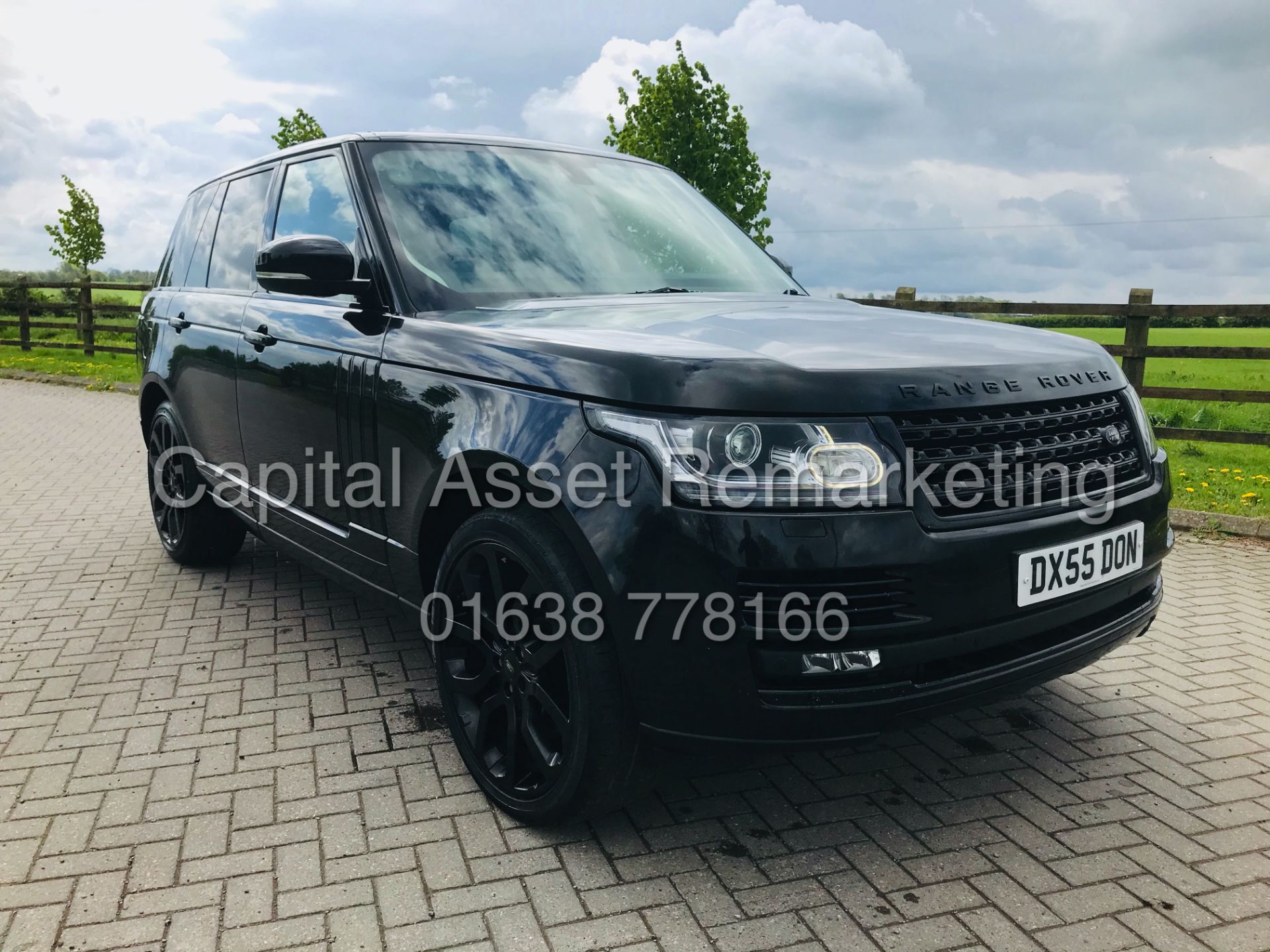 On Sale RANGE ROVER VOGUE-BLACK 3.0SDV6 'AUTO' (2014 MODEL) MASSIVE SPEC *PAN ROOF* BEST COLOUR - Image 4 of 45