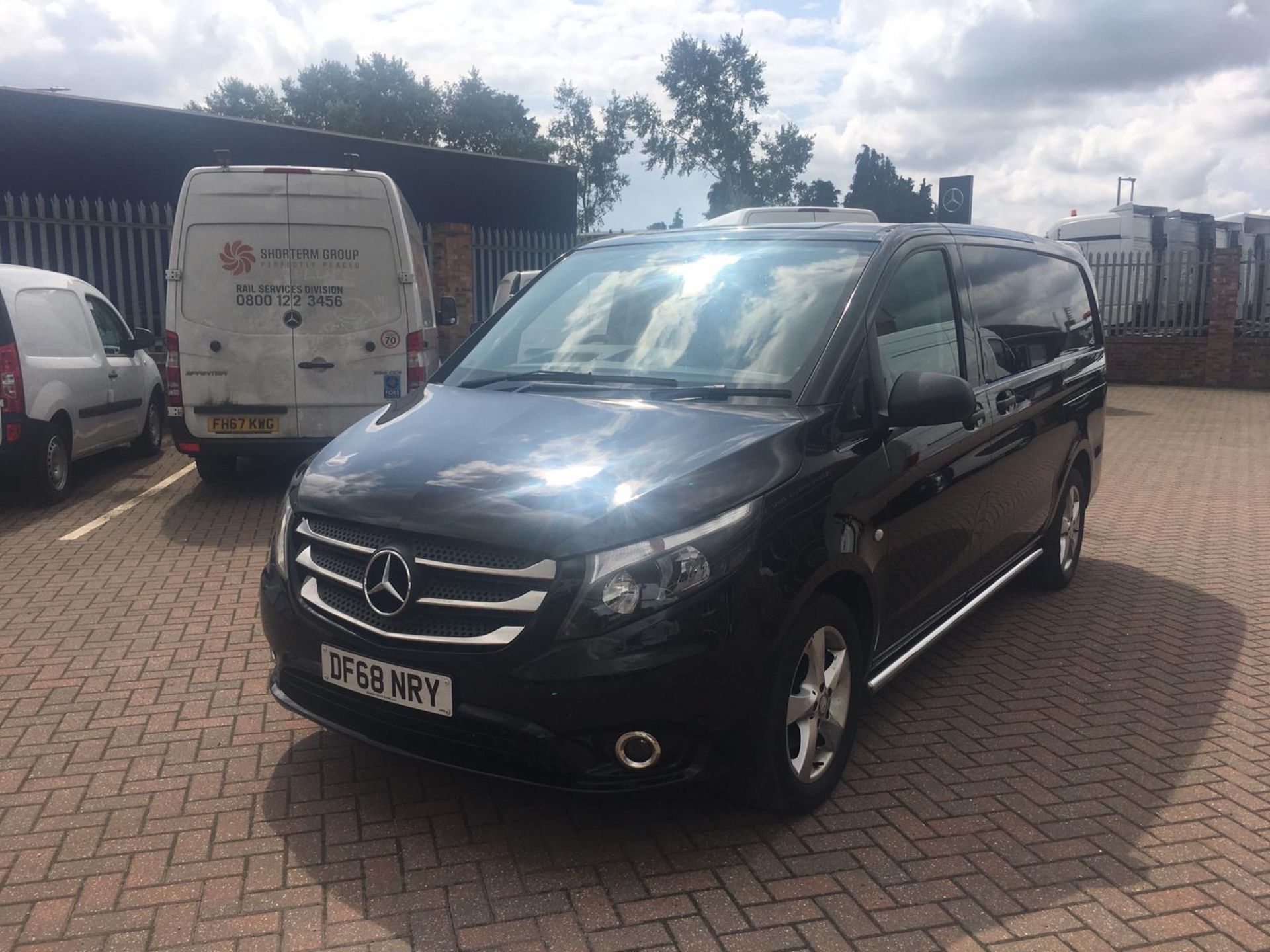 MERCEDES VITO 116CDI "AUTO" SPORT DUALINER/COMBI VAN 5 SEATER - (2019 MODEL) HUGE SPEC - LWB MODEL - Image 8 of 17