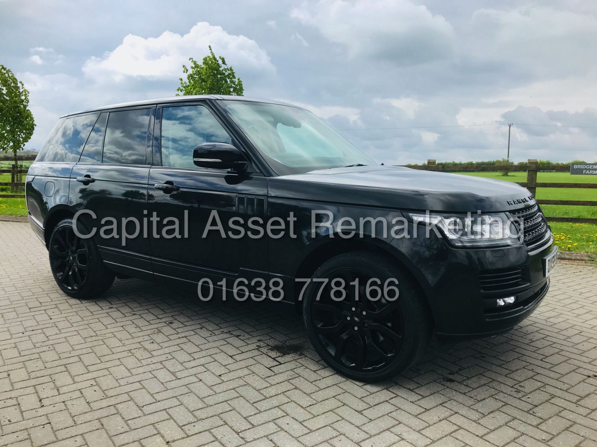 On Sale RANGE ROVER VOGUE-BLACK 3.0SDV6 'AUTO' (2014 MODEL) MASSIVE SPEC *PAN ROOF* BEST COLOUR - Image 2 of 45