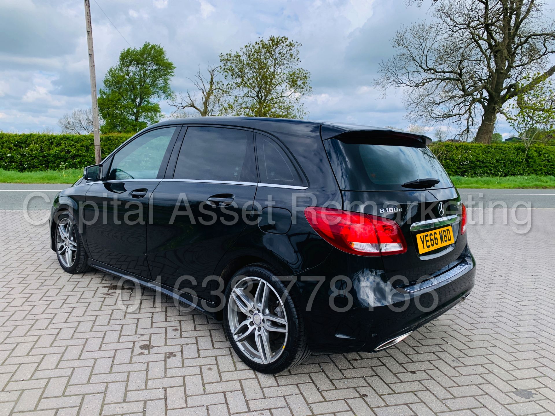 (ON SALE) MERCEDES B180d "AMG-LINE" BLACK EDITION - 2017 MODEL - 1 KEEPER - LEATHER - SAT NAV - Image 9 of 42