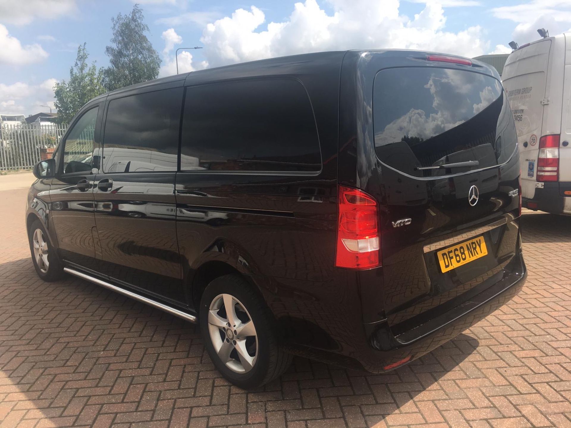 MERCEDES VITO 116CDI "AUTO" SPORT DUALINER/COMBI VAN 5 SEATER - (2019 MODEL) HUGE SPEC - LWB MODEL - Image 2 of 17