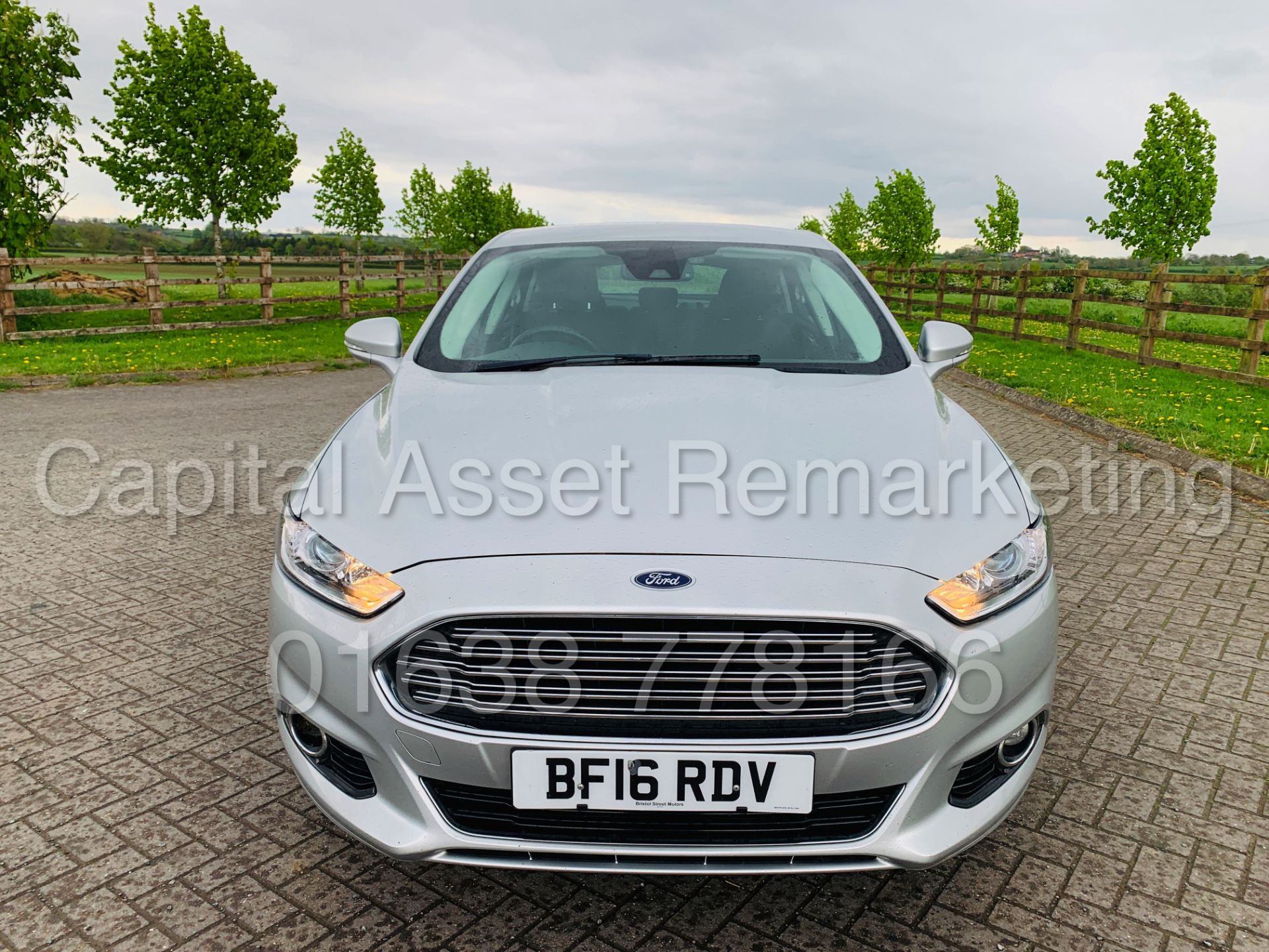 FORD MONDEO *TITANIUM* HATCHBACK (2016) '1.5 TDCI - EURO 6 - 6 SPEED' *1 OWNER - FULL HISTORY* - Image 14 of 46