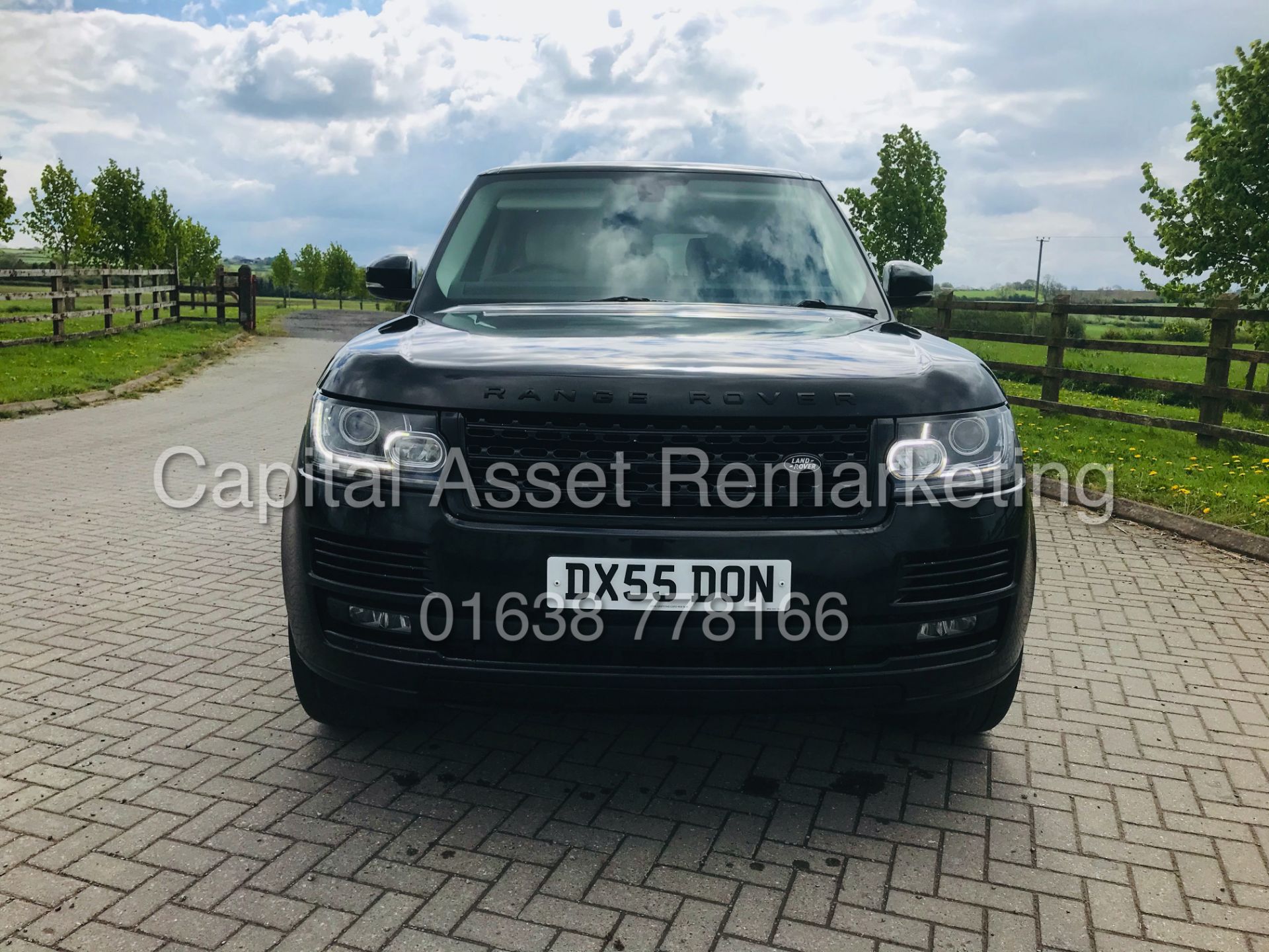 On Sale RANGE ROVER VOGUE-BLACK 3.0SDV6 'AUTO' (2014 MODEL) MASSIVE SPEC *PAN ROOF* BEST COLOUR - Image 5 of 45