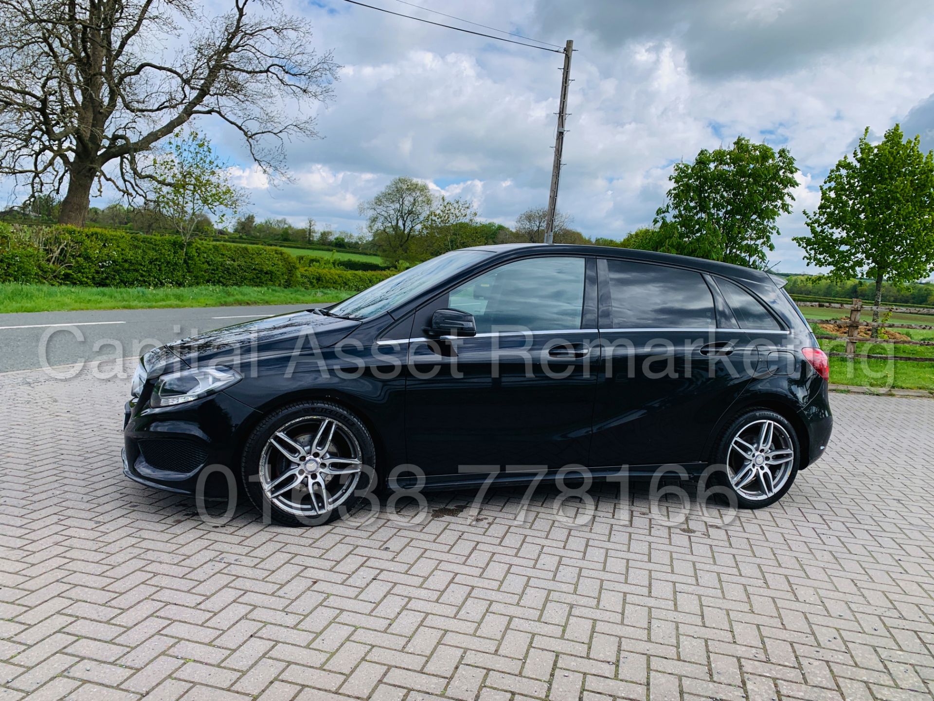 (ON SALE) MERCEDES B180d "AMG-LINE" BLACK EDITION - 2017 MODEL - 1 KEEPER - LEATHER - SAT NAV - Image 8 of 42