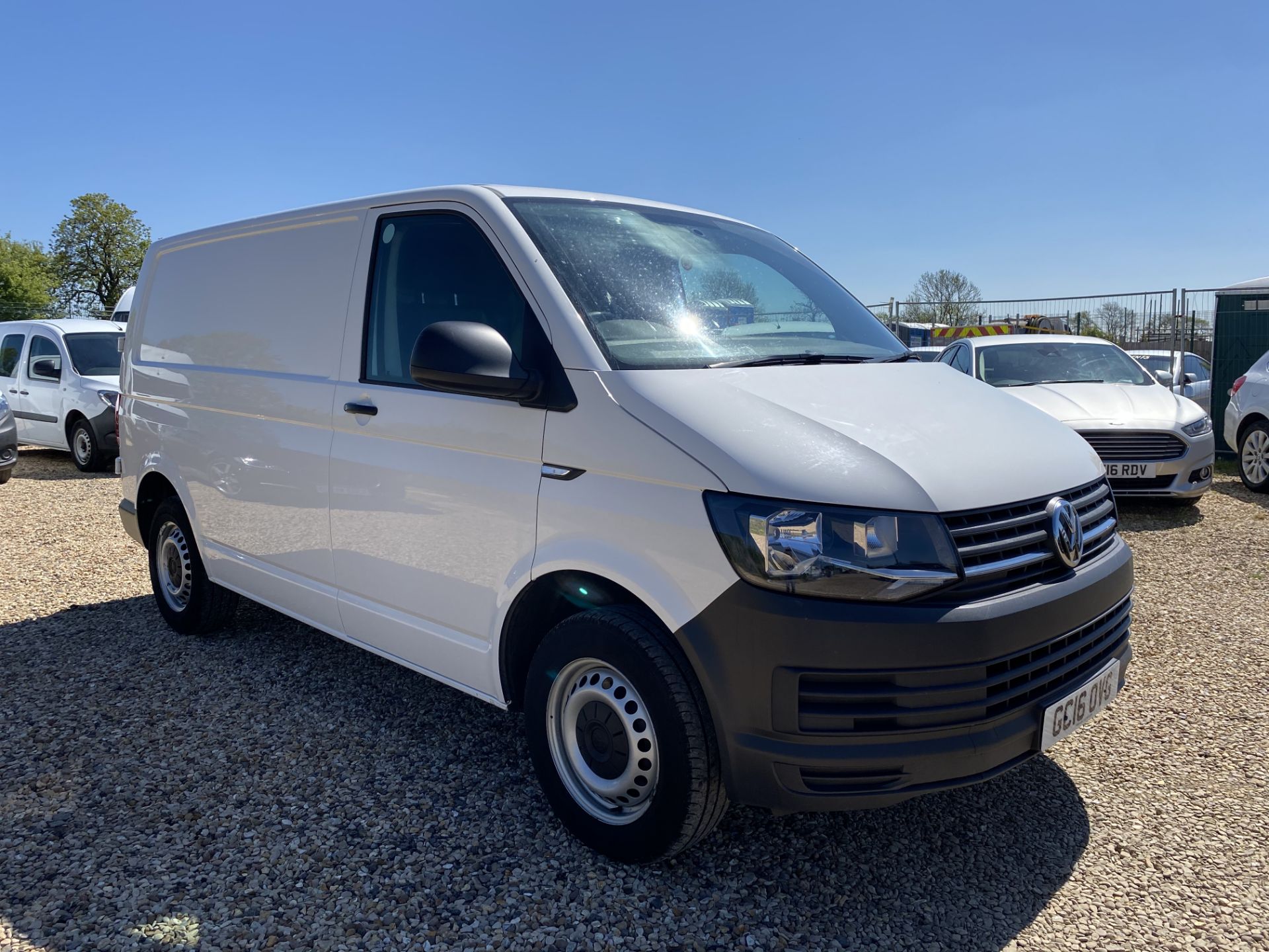 ON SALE VOLKSWAGEN TRANSPORTER T6 2.0TDI BLUE MOTION (102) SWB - 16 REG - 1 KEEPER - ELEC PACK - - Image 4 of 19