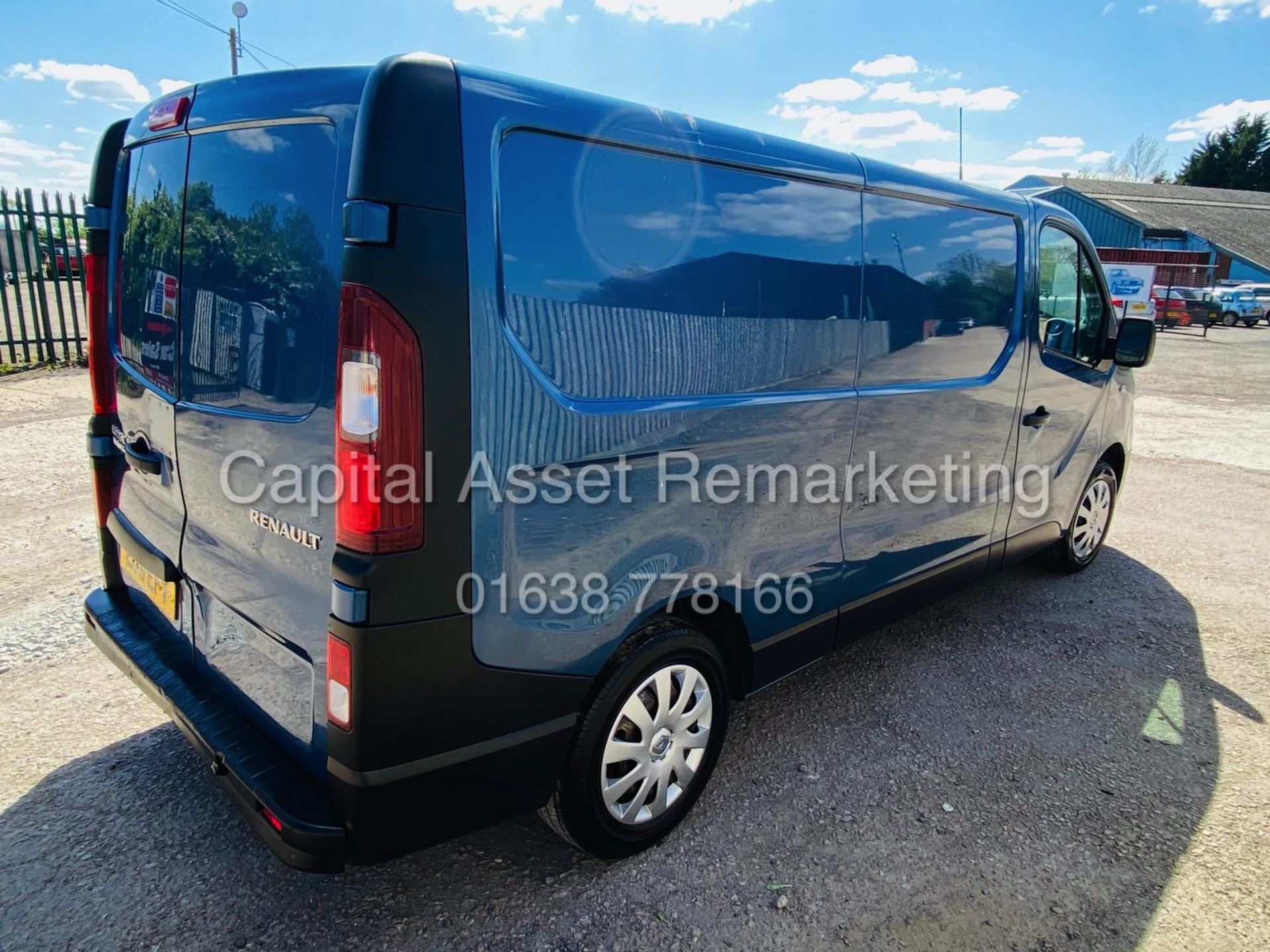 (ON SALE) RENAULT TRAFIC 1.6DCI 'BUSINESS EDITION" LWB (16 REG) AIR CON - COMFORT PACK - NO VAT!!! - Image 5 of 21