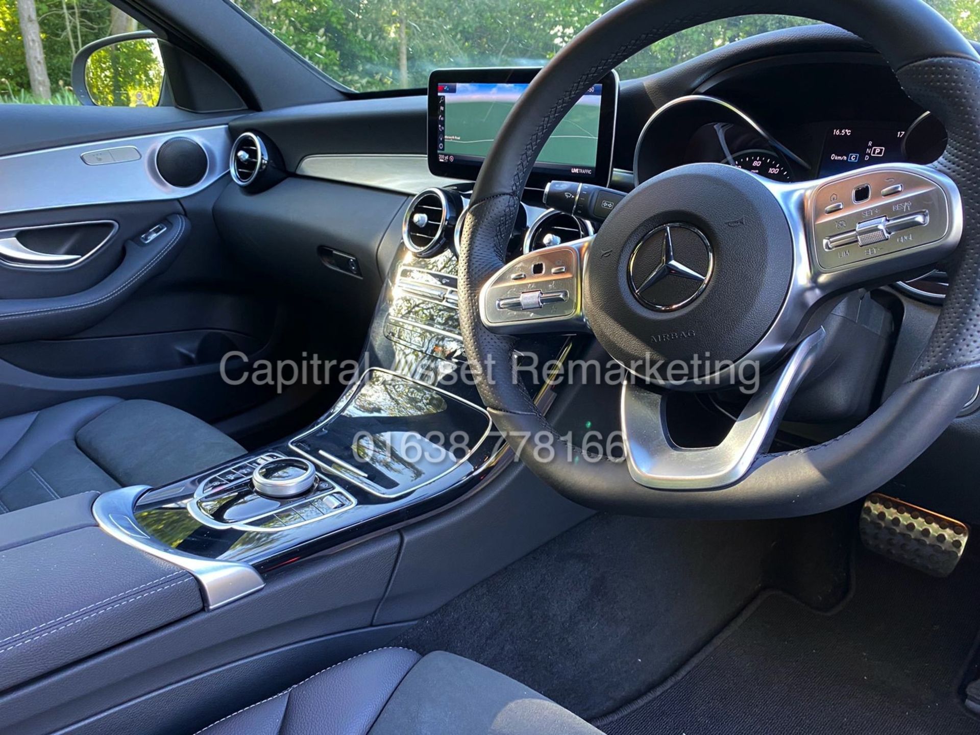 MERCEDES-BENZ C220d *AMG LINE* SALOON (2020 MODEL) '9G TRONIC AUTO -LEATHER- SAT NAV' *MASSIVE SPEC* - Image 11 of 30