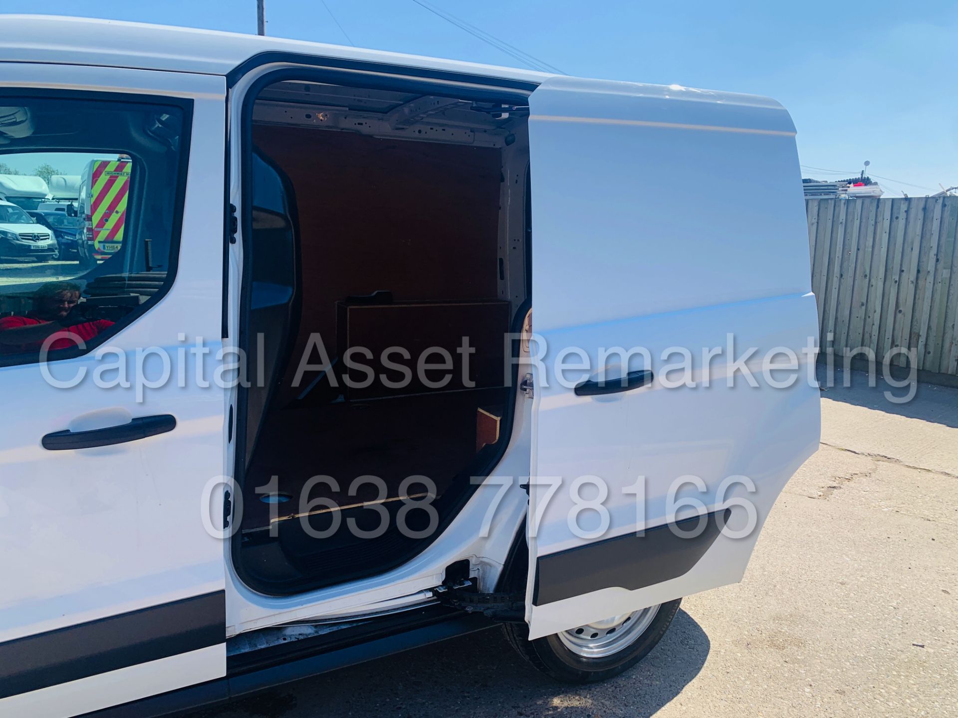 ON SALE FORD TRANSIT CONNECT *SWB* (2017 MODEL - EURO 6) '1.5 TDCI - ' - (FULL HISTORY) *ONLY 54K* - Image 14 of 27