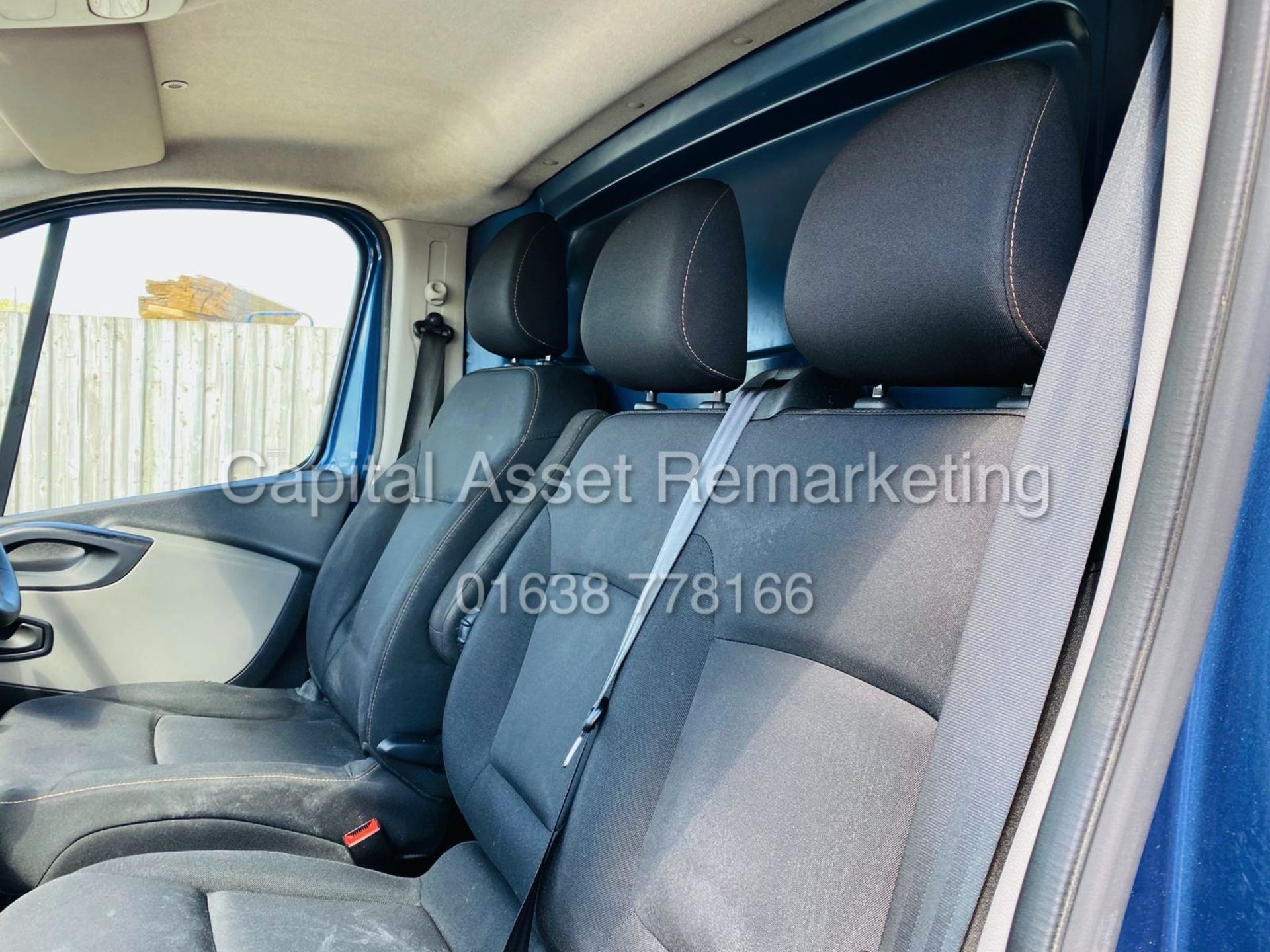 (ON SALE) RENAULT TRAFIC 1.6DCI 'BUSINESS EDITION" LWB (16 REG) AIR CON - COMFORT PACK - NO VAT!!! - Image 19 of 21