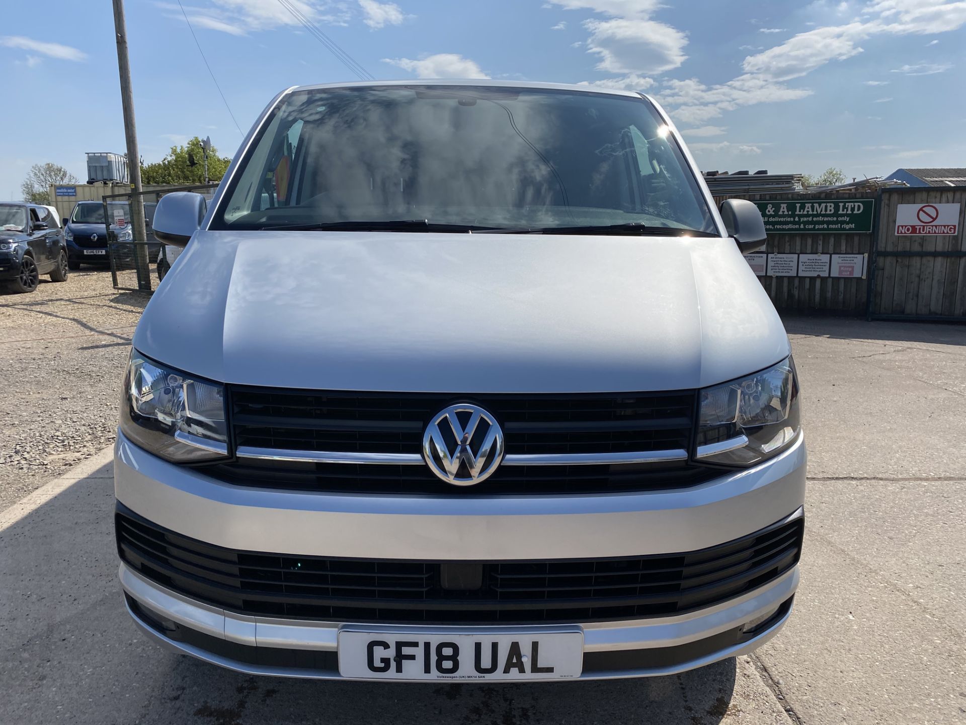 On Sale VOLKSWAGEN TRANSPORTER T28 "HIGHLINE" 2.0TDI "BMT" - 18 REG - EURO6 - HUGE SPEC - LOW MILES - Image 3 of 23