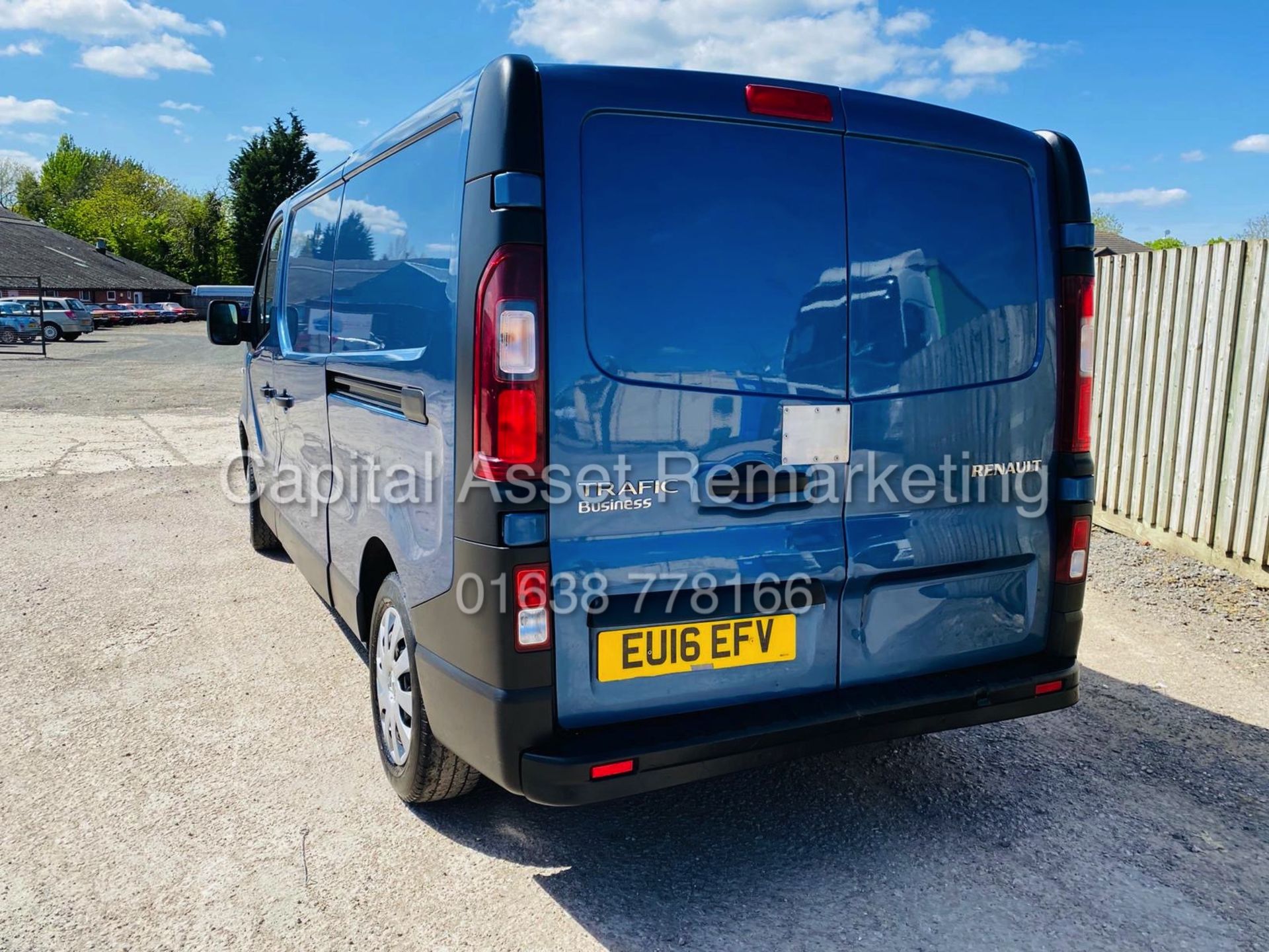 (ON SALE) RENAULT TRAFIC 1.6DCI 'BUSINESS EDITION" LWB (16 REG) AIR CON - COMFORT PACK - NO VAT!!! - Image 7 of 21