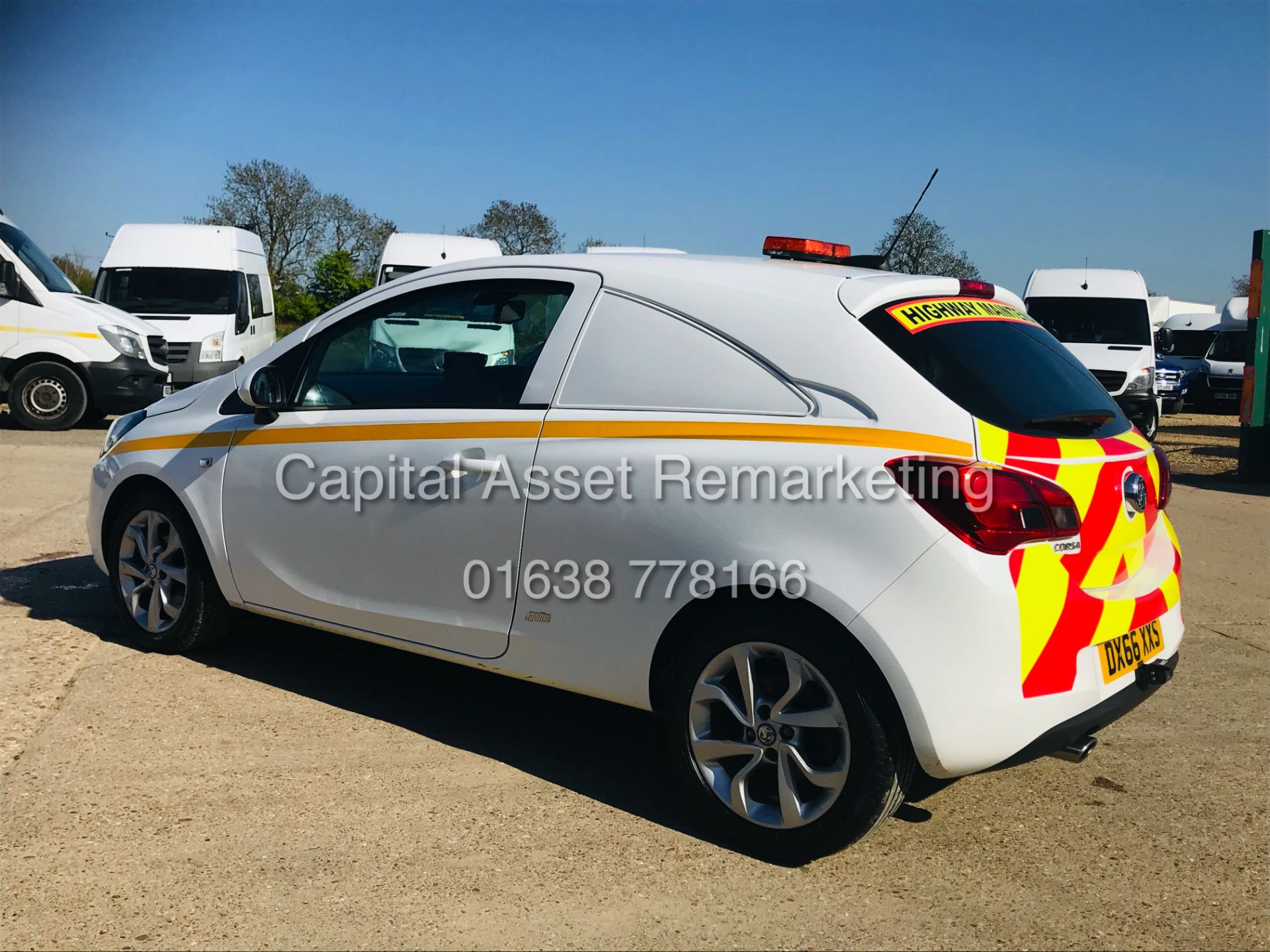 On Sale VAUXHALL CORSA CDTI "SPORTIVE" VAN / COMMERCIAL (2017 MODEL) 1 OWNER FSH *AIR CON* ELEC PACK - Image 14 of 29