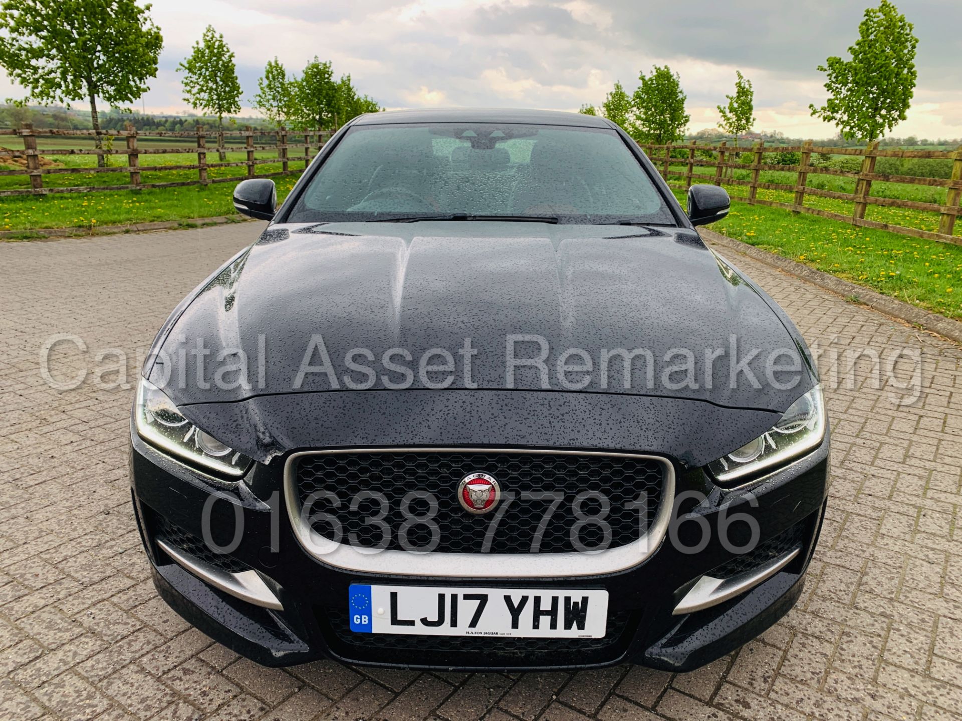 On Sale JAGUAR XE *R-SPORT* SALOON (2017 - EURO 6) '2.0 D - 180 BHP - STOP/START *1 OWNER - FSH - Image 4 of 45