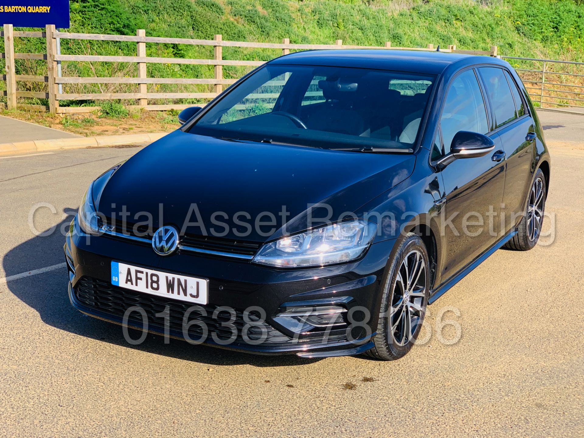 (On Sale) VOLKSWAGEN GOLF *R-LINE EDITION* 5 DOOR (2018) '2.0 TDI - 150 BHP - 6 SPEED' (1 OWNER) - Image 5 of 50