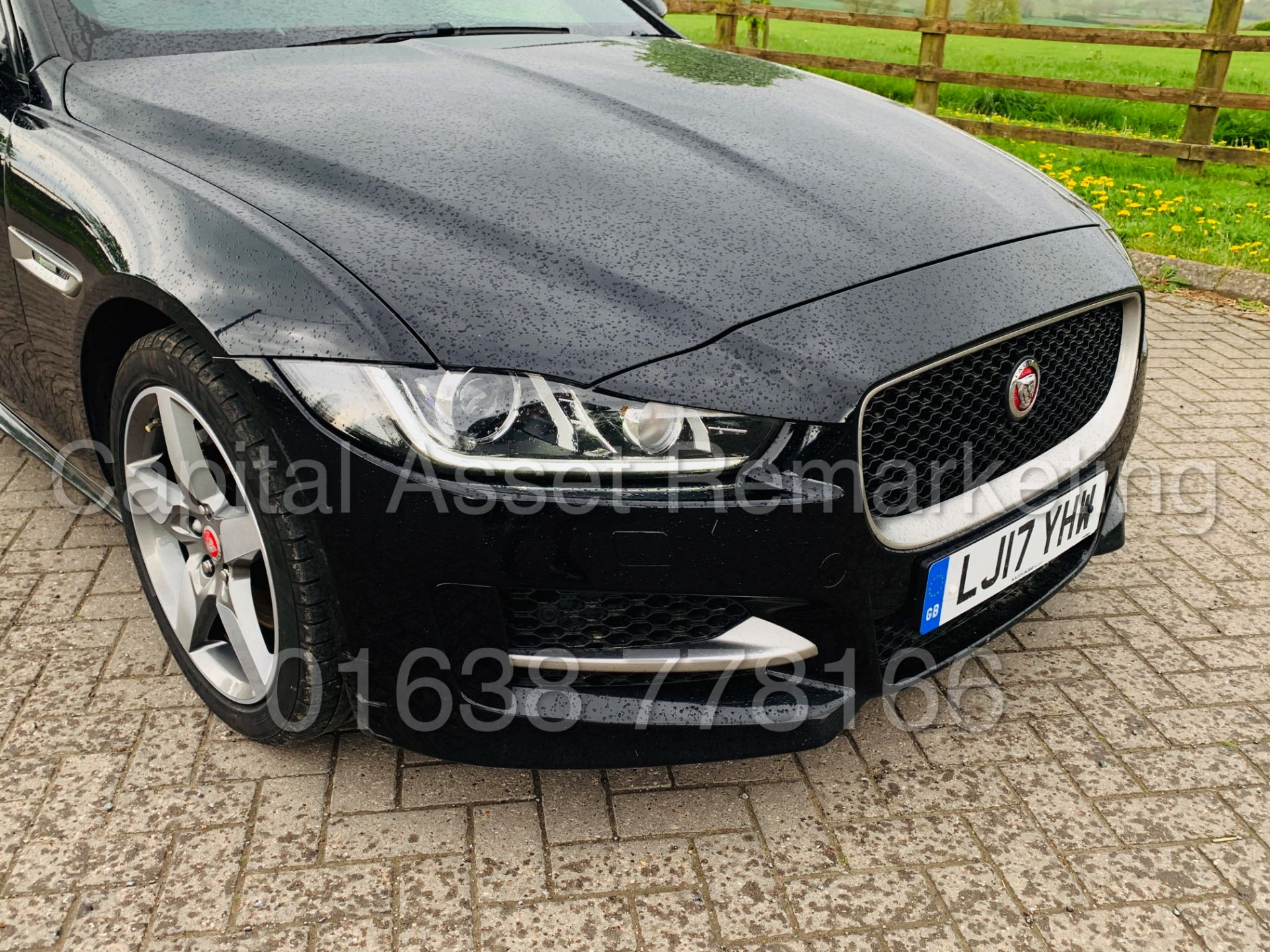 On Sale JAGUAR XE *R-SPORT* SALOON (2017 - EURO 6) '2.0 D - 180 BHP - STOP/START *1 OWNER - FSH - Image 15 of 45