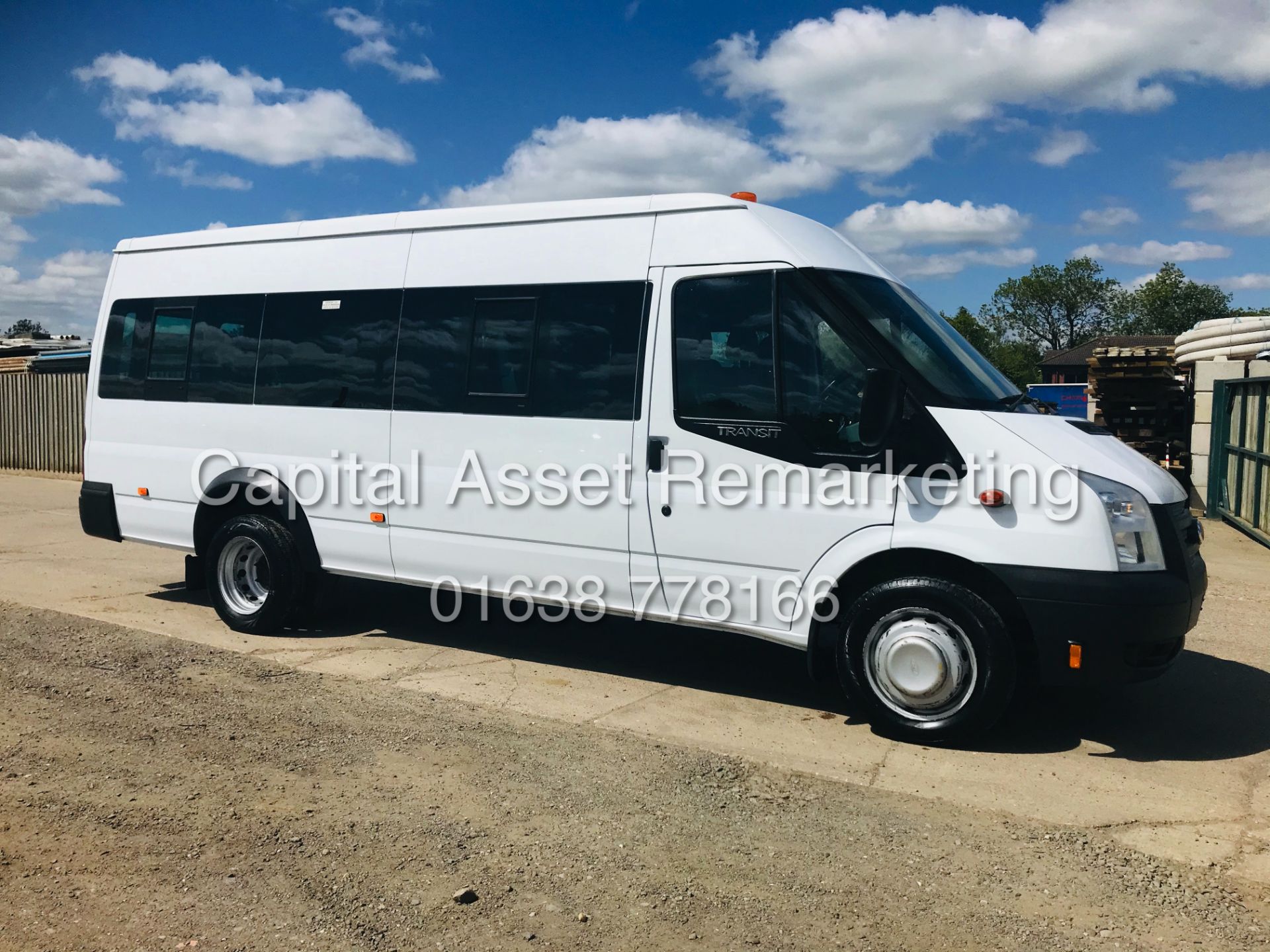 (ON SALE) FORD TRANSIT 135 T430 RWD *XLWB - 17 SEATER MINI-BUS* (2014) **ONLY 28,000 MILES**