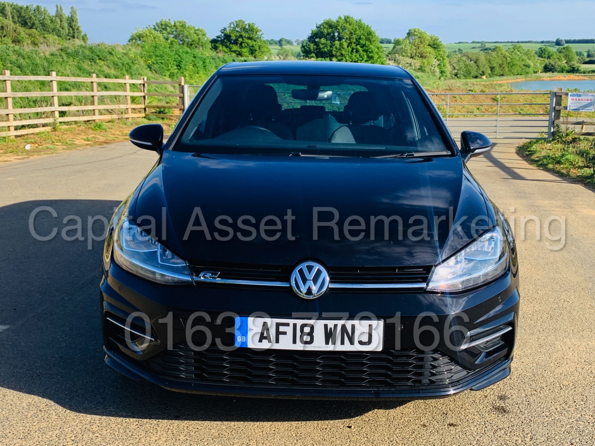 (On Sale) VOLKSWAGEN GOLF *R-LINE EDITION* 5 DOOR (2018) '2.0 TDI - 150 BHP - 6 SPEED' (1 OWNER) - Image 4 of 50