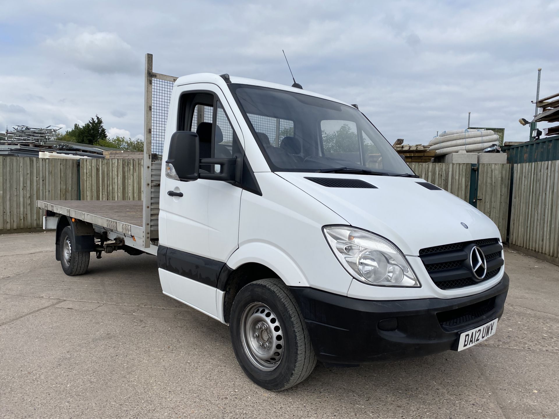 MERCEDES SPRINTER 313CDI LONG WHEEL BASE FLAT BED - 12 REG - 14 FOOT BODY - EURO 5 - LOOK!!! - Image 2 of 17