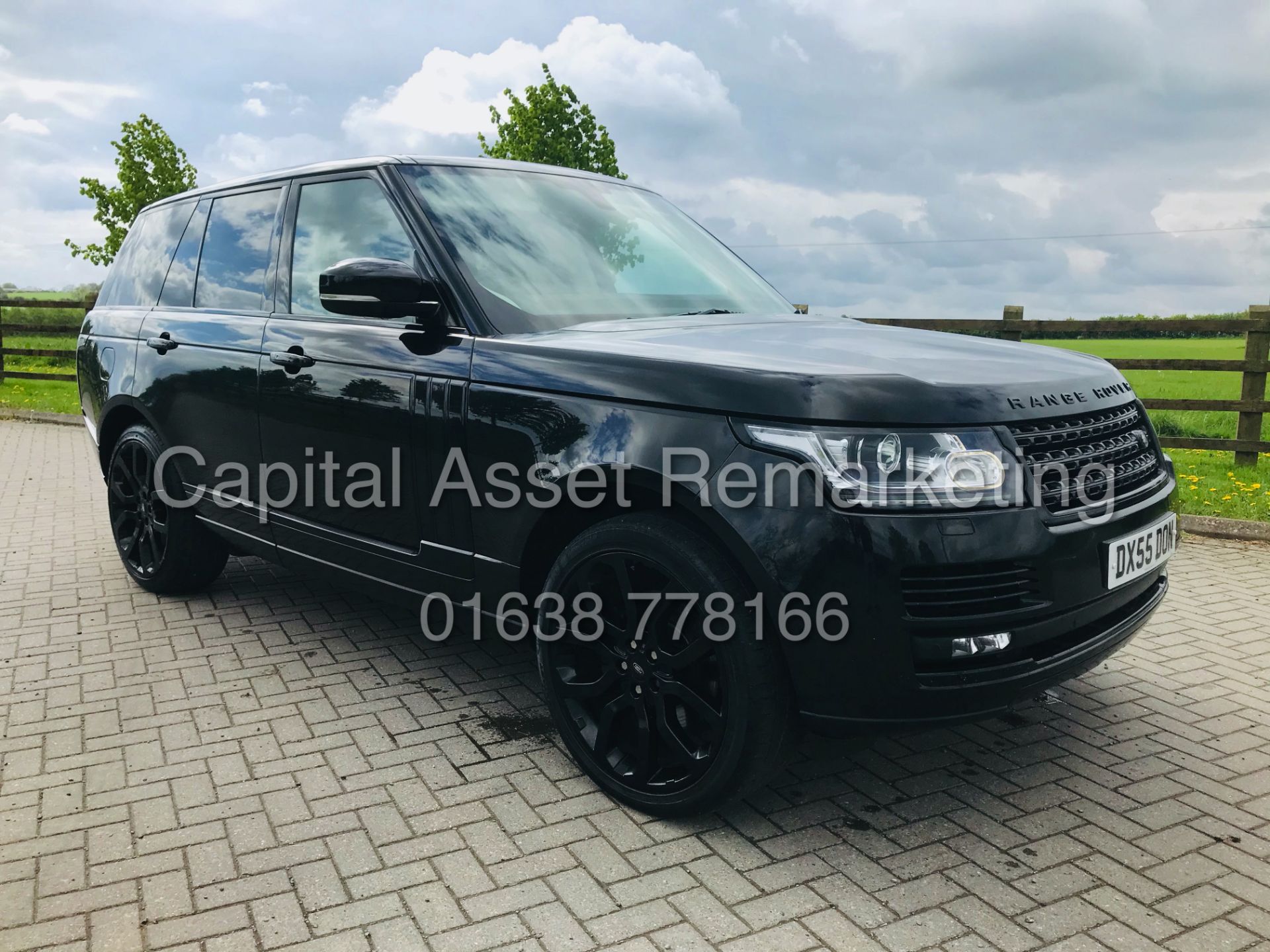 On Sale RANGE ROVER VOGUE 3.0SDV6 "AUTO" (NEW SHAPE) 2014 MODEL - BLACK -EDITION - MASSIVE SPEC - - Image 3 of 45