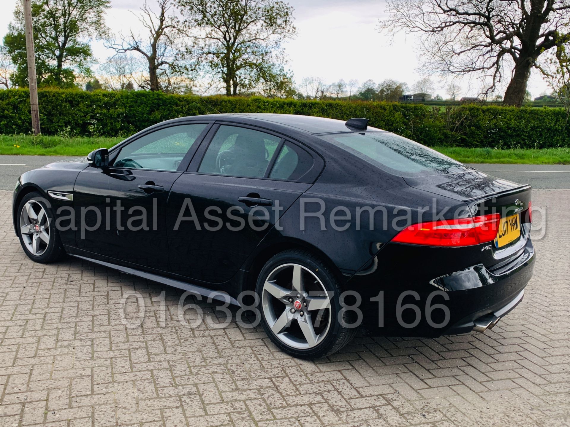 On Sale JAGUAR XE *R-SPORT* SALOON (2017 - EURO 6) '2.0 D - 180 BHP - STOP/START *1 OWNER - FSH - Image 9 of 45