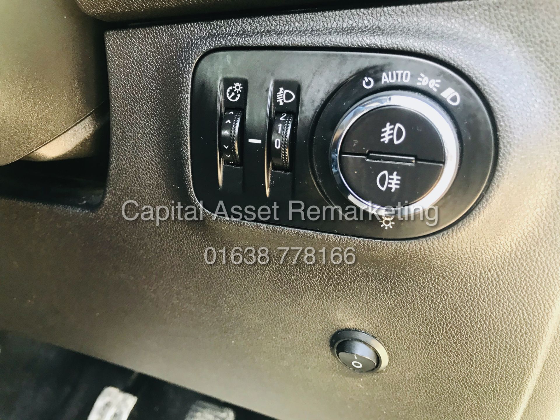 On Sale VAUXHALL CORSA CDTI "SPORTIVE" VAN / COMMERCIAL (2017 MODEL) 1 OWNER FSH *AIR CON* ELEC PACK - Image 29 of 29