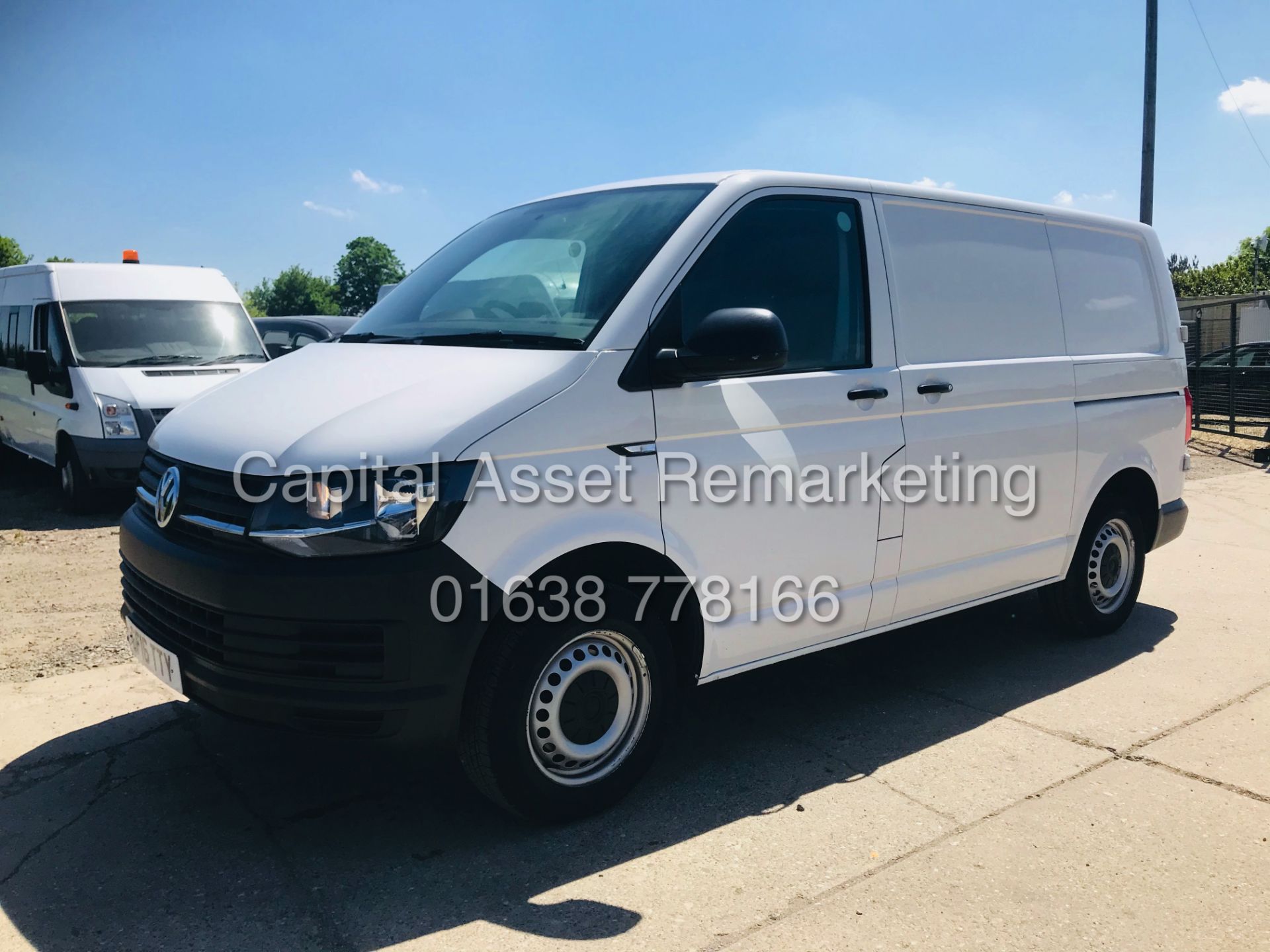 (On Sale) VOLKSWAGEN TRANSPORTER 2.0TDI BLUEMOTION T28 (2016 - NEW SHAPE) 1 OWNER - LOW MILEAGE FSH - Image 6 of 26