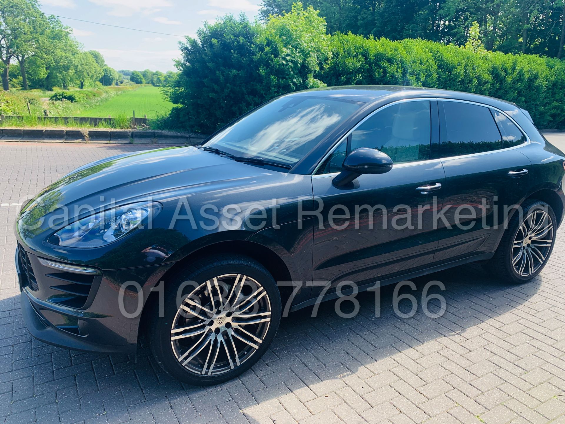 (On Sale) PORSCHE MACAN S *SPORTS SUV* (68 REG) '3.0 V6 DIESEL - 258 BHP - AUTO PDK' *MASSIVE SPEC* - Image 4 of 57