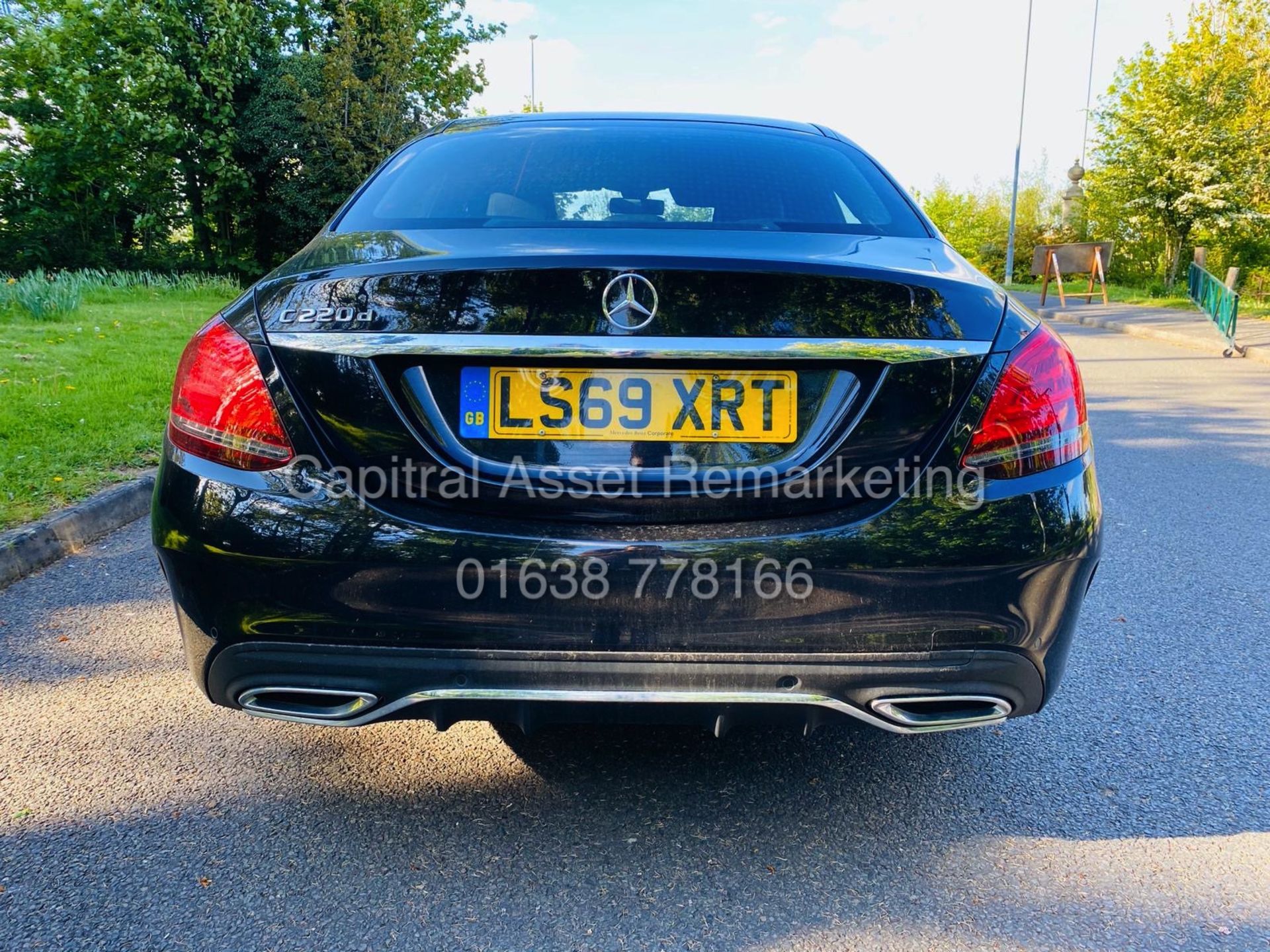 MERCEDES C220d "AMG-LINE" 9G TRONIC (69 REG - FACELIFT MODEL) 1 OWNER *GREAT SPEC* A MUST SEE - Image 5 of 30