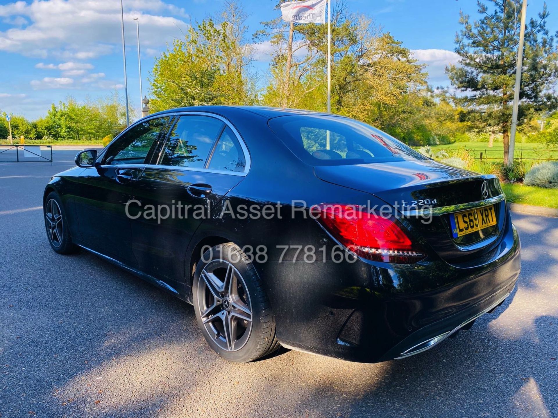 MERCEDES C220d "AMG-LINE" 9G TRONIC (69 REG - FACELIFT MODEL) 1 OWNER *GREAT SPEC* A MUST SEE - Image 6 of 30