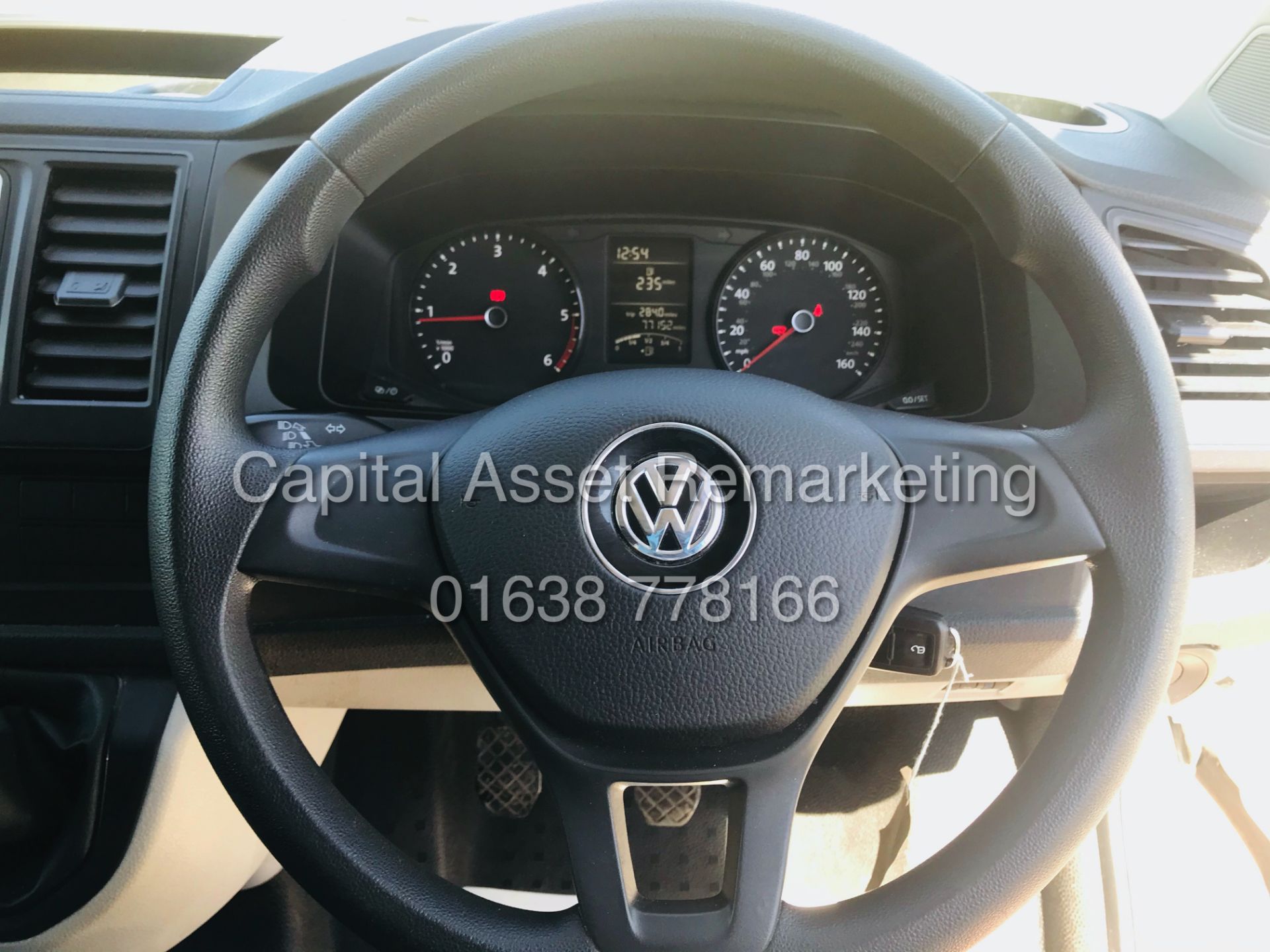 (On Sale) VOLKSWAGEN TRANSPORTER 2.0TDI BLUEMOTION T28 (2016 - NEW SHAPE) 1 OWNER - LOW MILEAGE FSH - Image 16 of 26