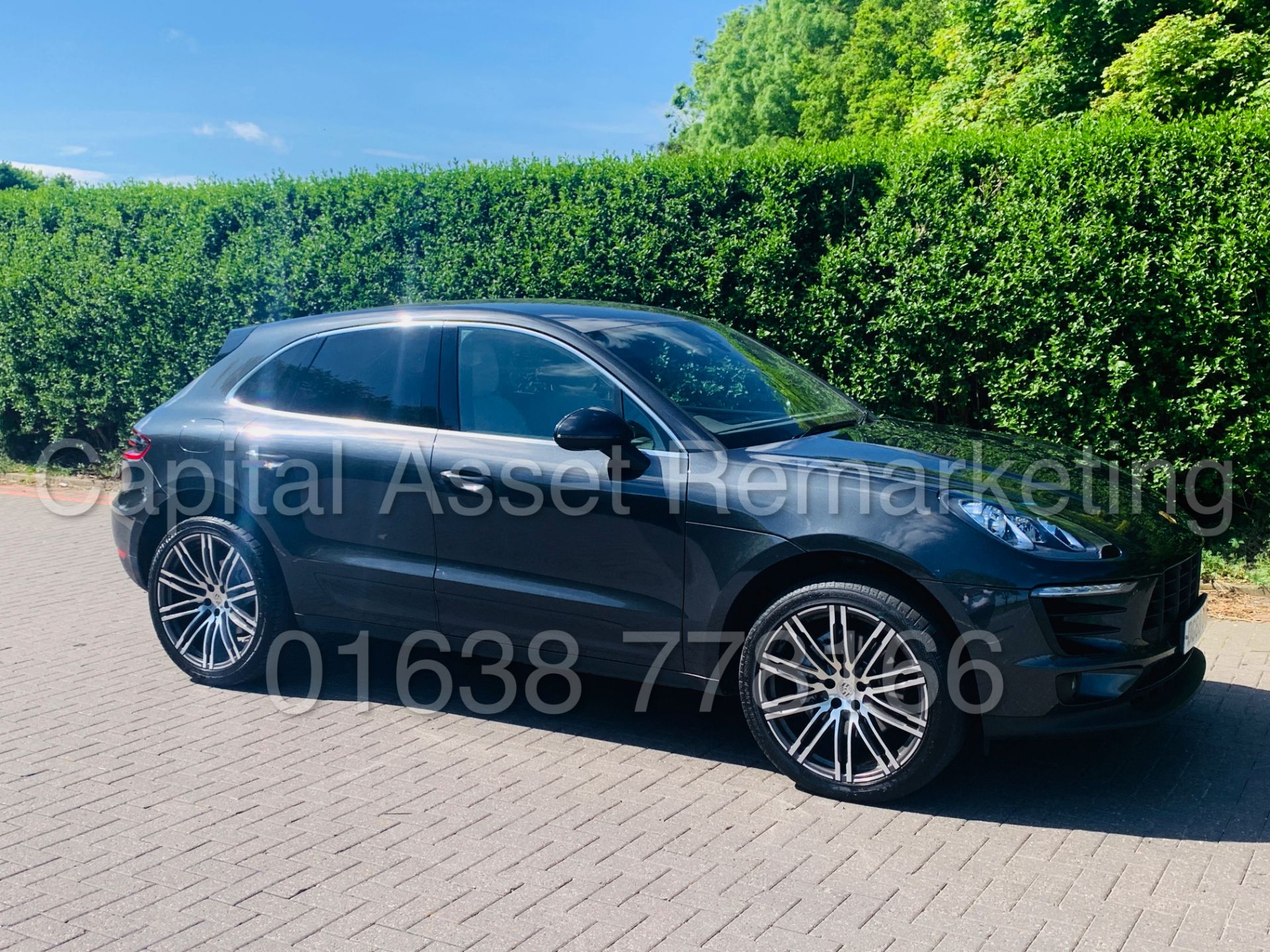 (On Sale) PORSCHE MACAN S *SPORTS SUV* (68 REG) '3.0 V6 DIESEL - 258 BHP - AUTO PDK' *MASSIVE SPEC* - Image 11 of 57