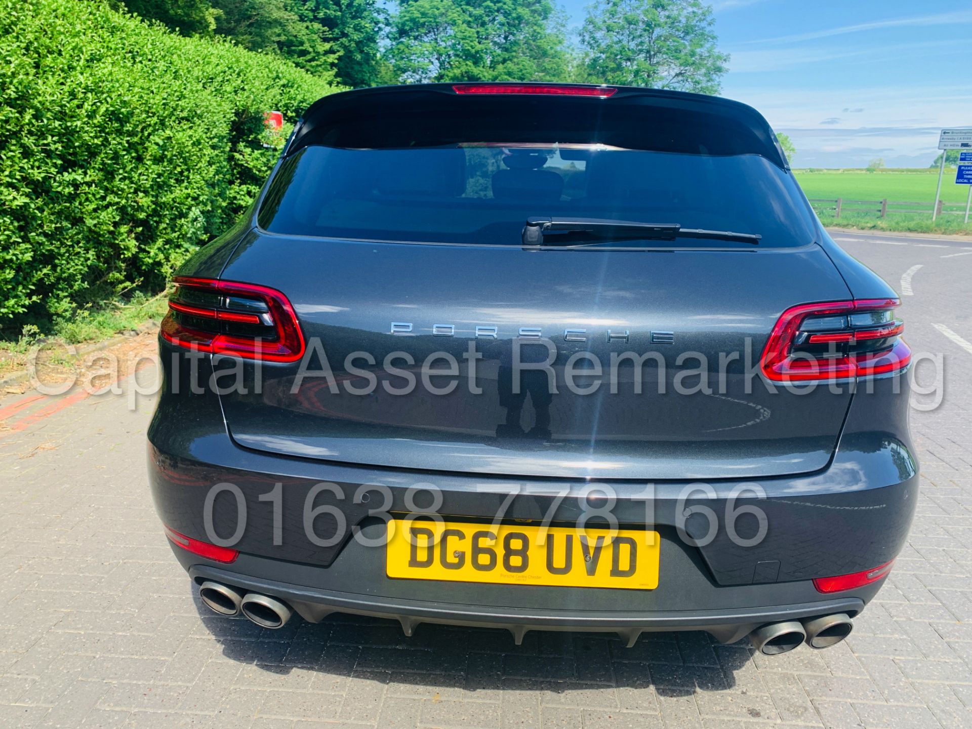 (On Sale) PORSCHE MACAN S *SPORTS SUV* (68 REG) '3.0 V6 DIESEL - 258 BHP - AUTO PDK' *MASSIVE SPEC* - Image 7 of 57