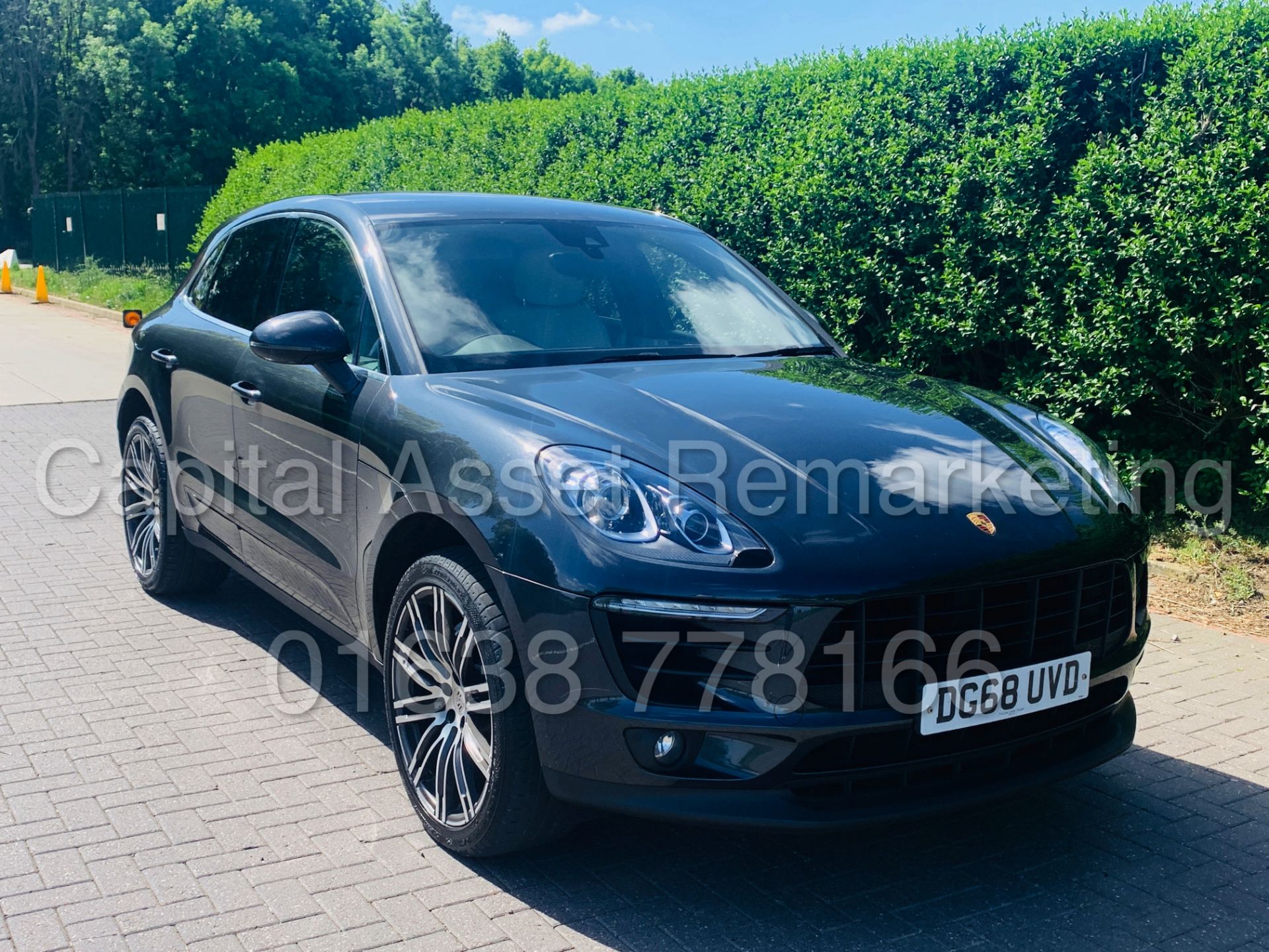 (On Sale) PORSCHE MACAN S *SPORTS SUV* (68 REG) '3.0 V6 DIESEL - 258 BHP - AUTO PDK' *MASSIVE SPEC* - Image 13 of 57