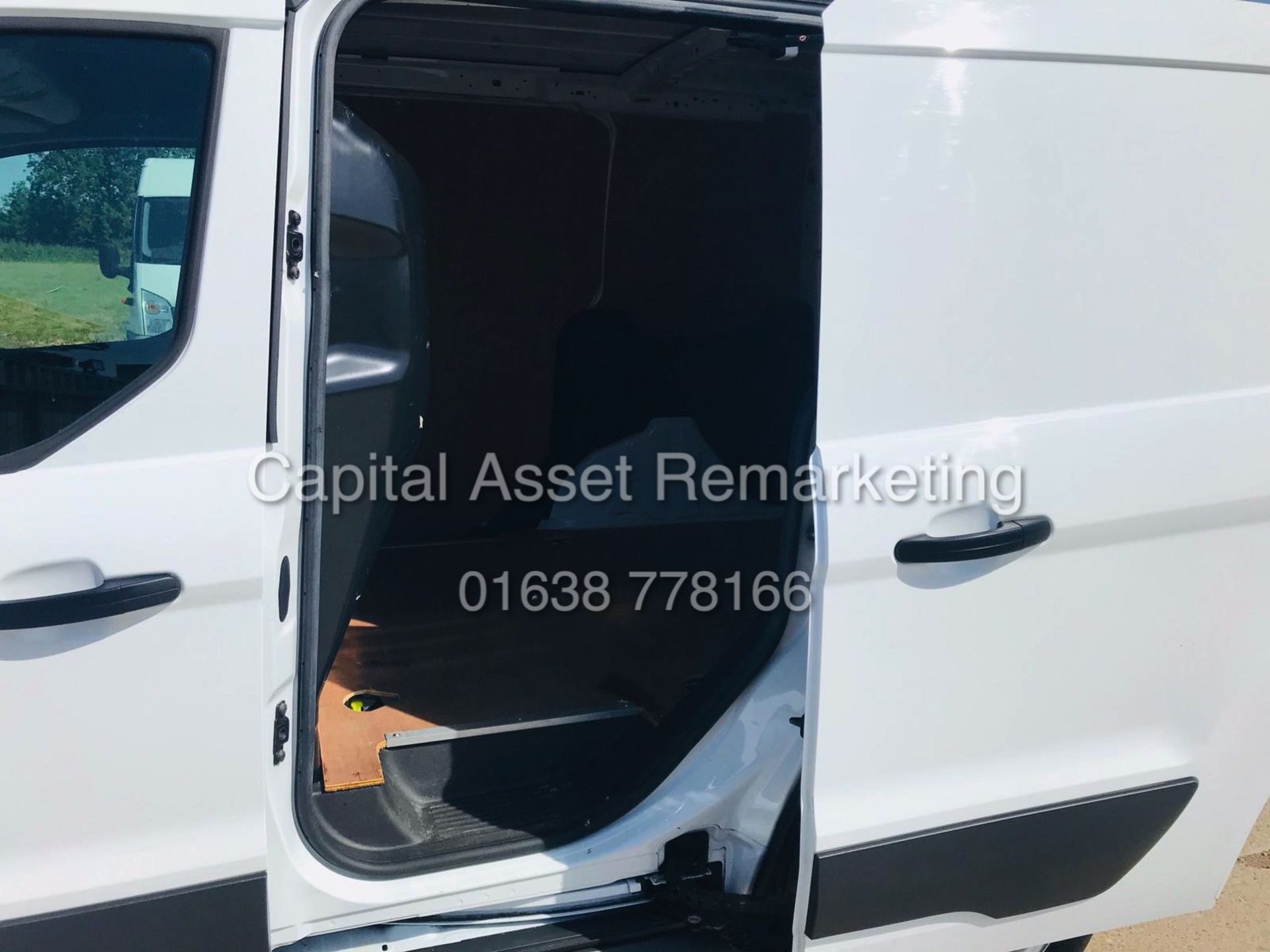 ON SALE FORD TRANSIT CONNECT 1.5TDCI "EURO 6" (2017 MODEL) 1 OWNER - FSH -PARKING SENSORS - - Image 23 of 23