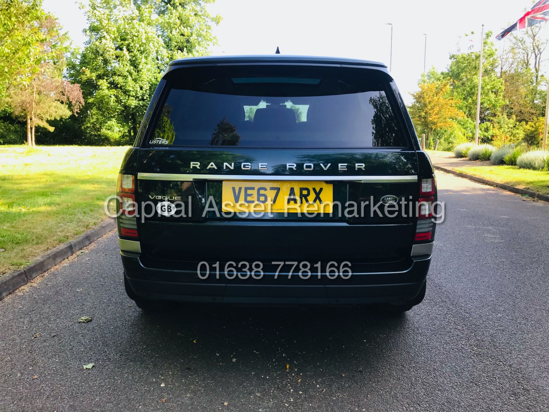 (On Sale) RANGE ROVER VOGUE 3.0 TDV6 "AUTO" (67 REG) 1 OWNER - PAN ROOF - LOW MILES - NO VAT - Image 12 of 45