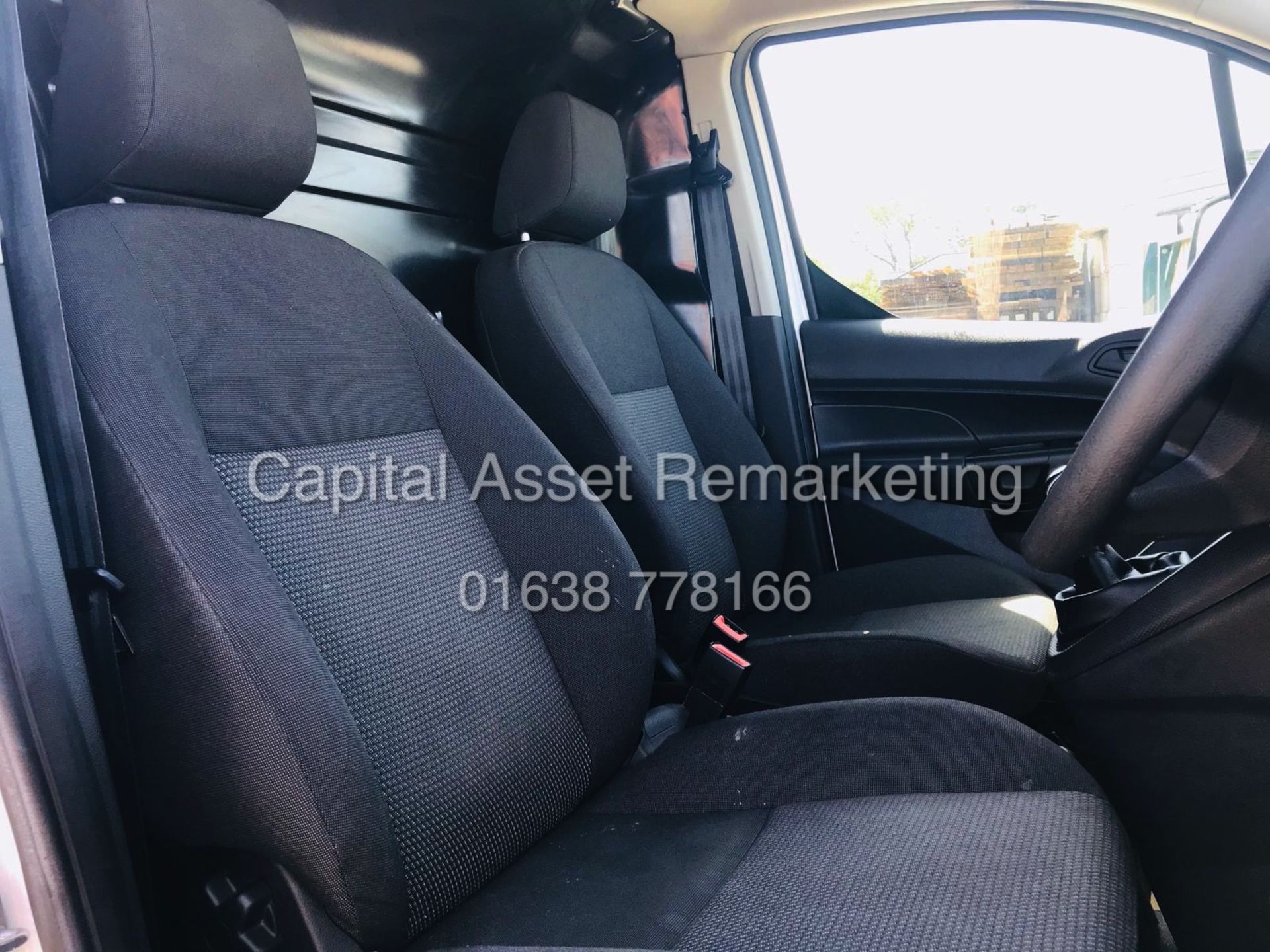 ON SALE FORD TRANSIT CONNECT 1.5TDCI "EURO 6" (2017 MODEL) 1 OWNER - FSH -PARKING SENSORS - - Image 14 of 23